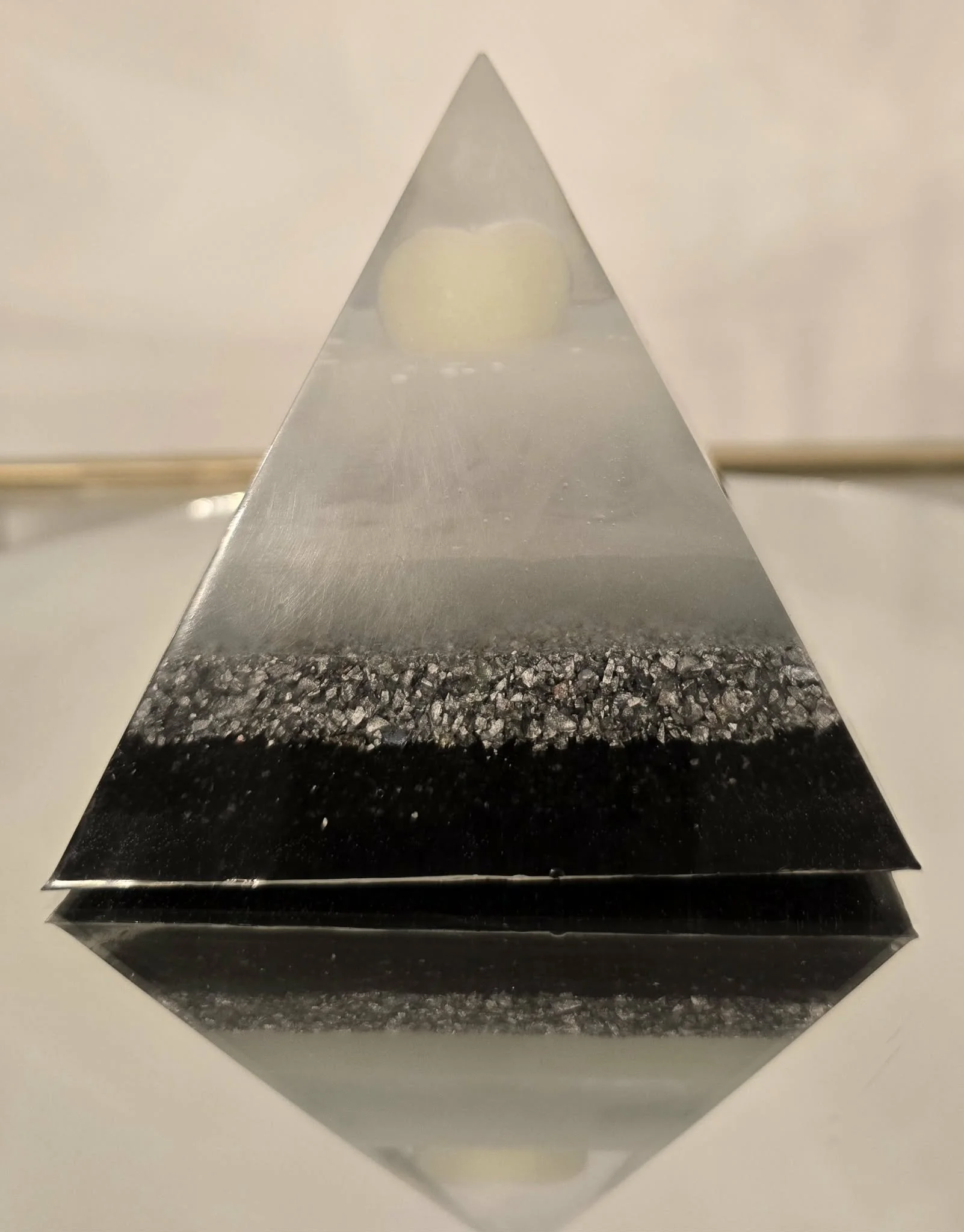 Pyramide Orgonite Coeur Naissance