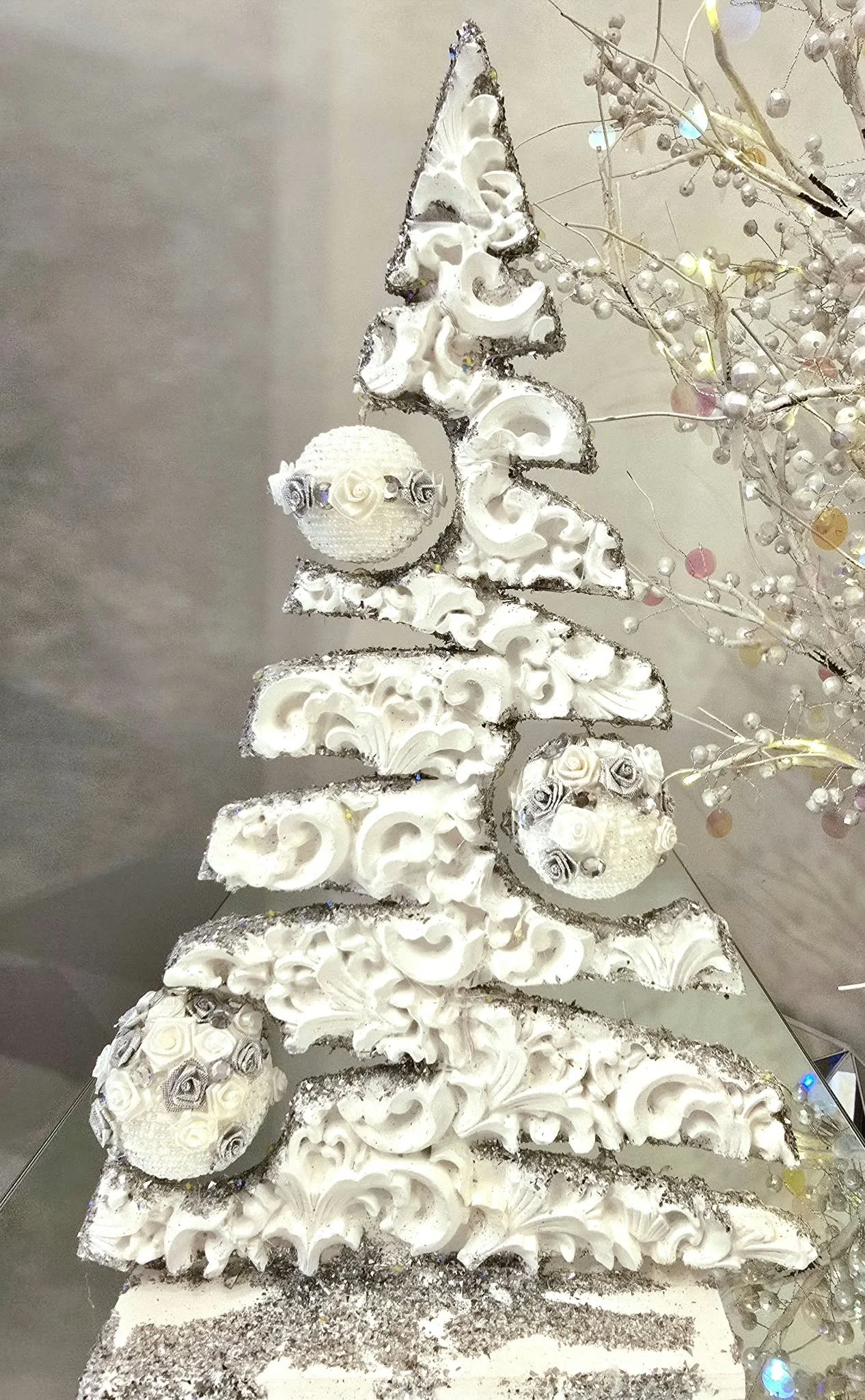 Sapin de Noël Enchanté en Bois Sculpté