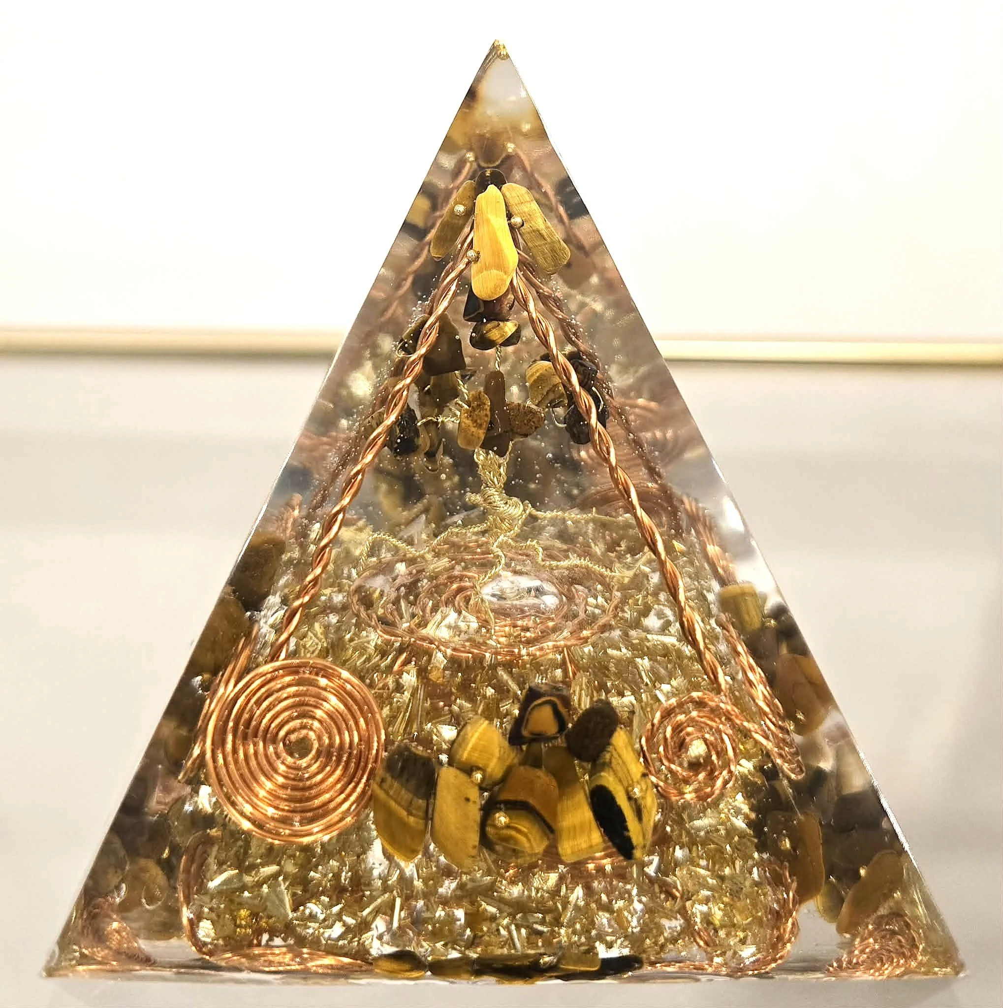 PYRAMIDE-ORGONITE-ARBRE-DE-VIE-OEIL-DE-TIGRE-CREATION-COCO-FAZETTE.jpg