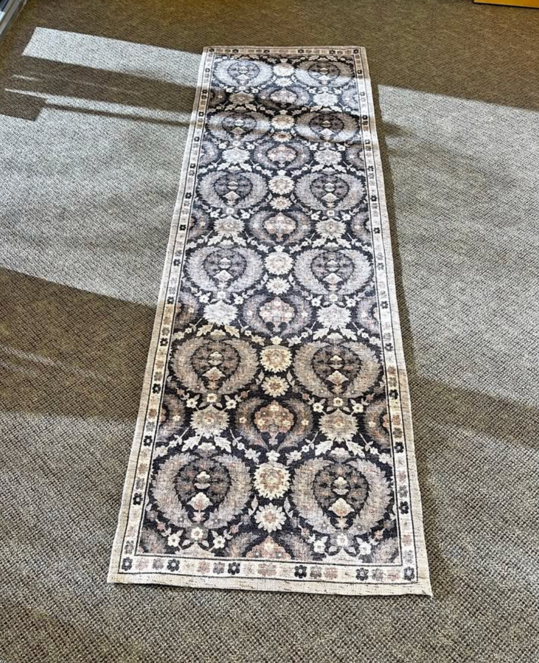 Everest Runner 2'6" x 7'