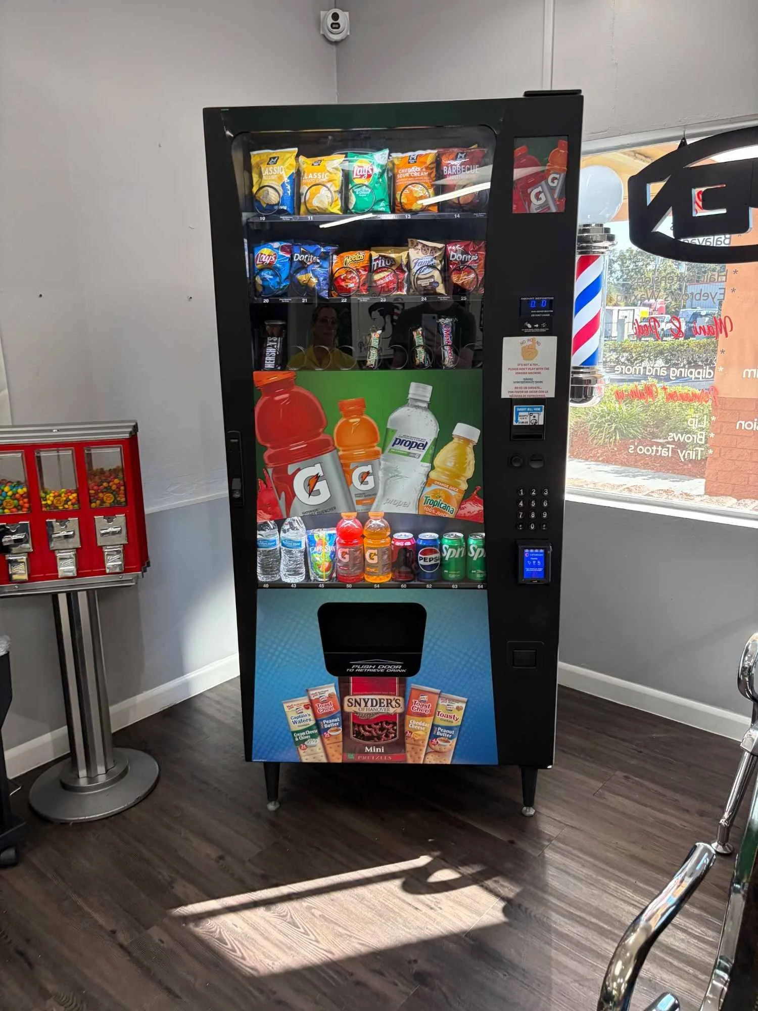 Indoor Combo Vending Machine with snacks and drinks