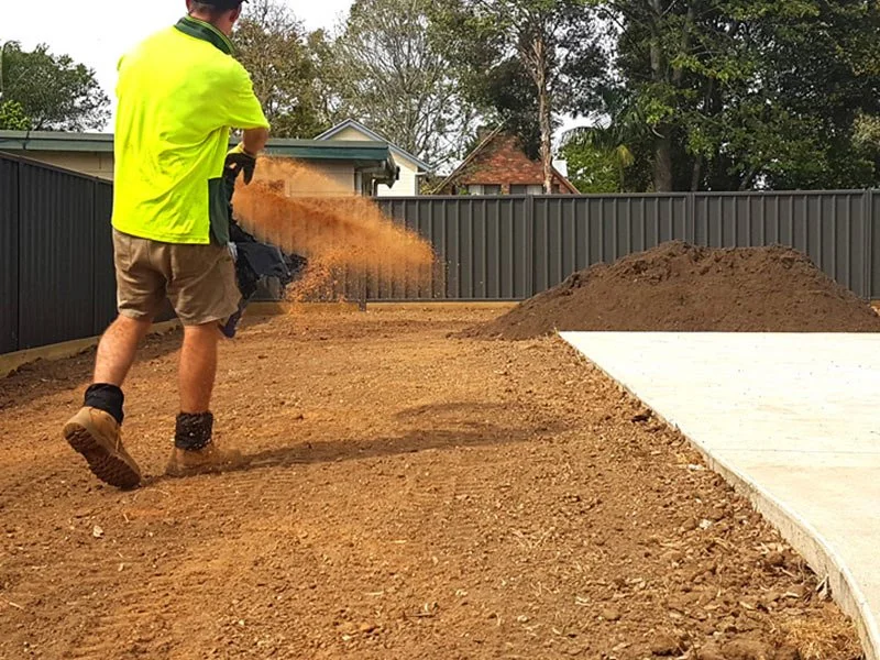 PREPARING YOUR SOIL FOR LAYING NEW TURF