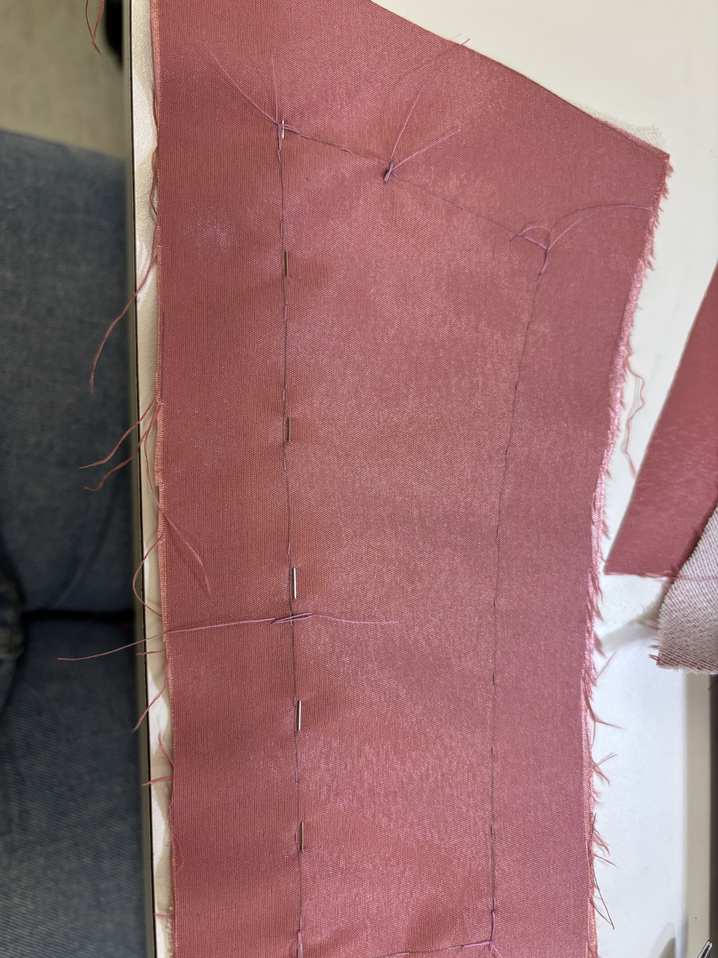 Pinning Technique for the self-lined bras.