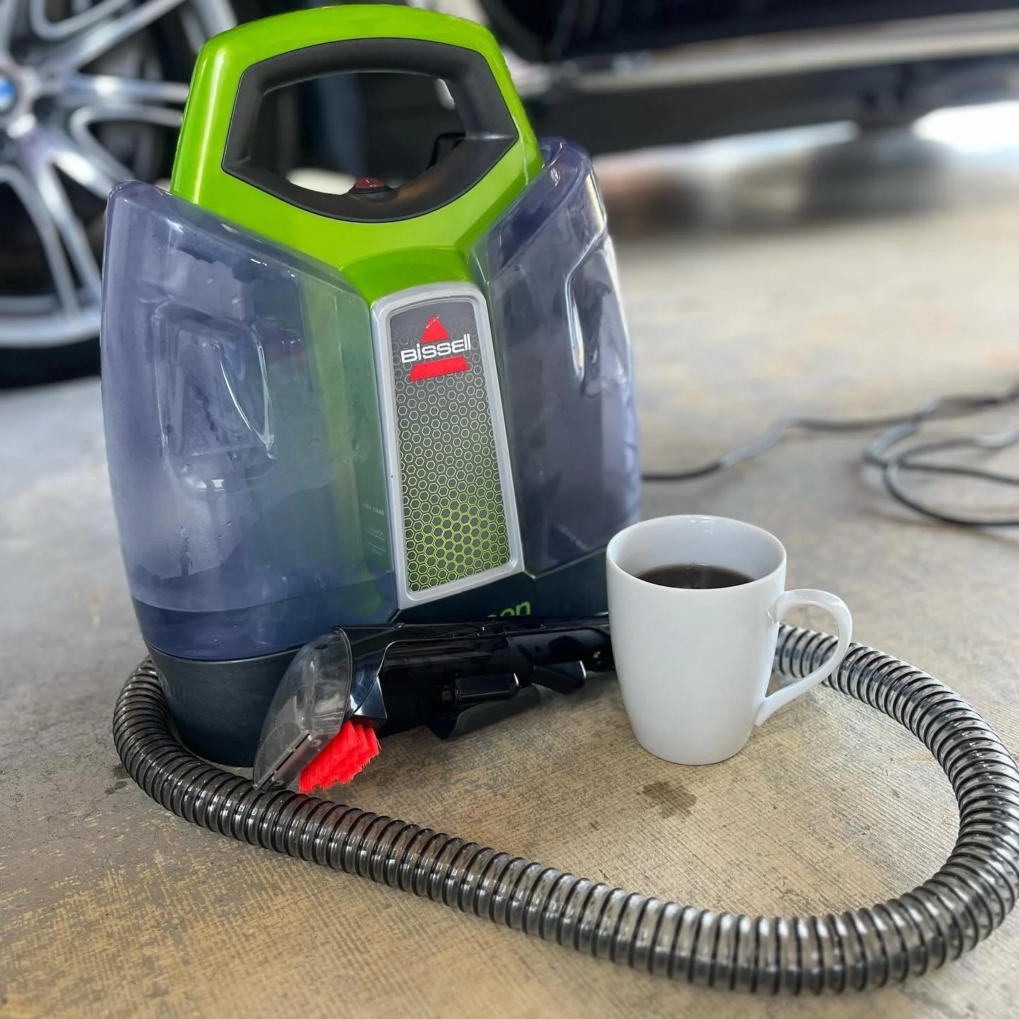 Coffee stains in the carpet is no bueno!! Get yours extracted today! 
#autodetailing #carwash #car