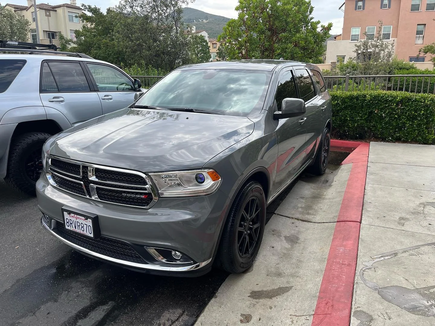 Cloth seats in this Durango are looking fresh!!