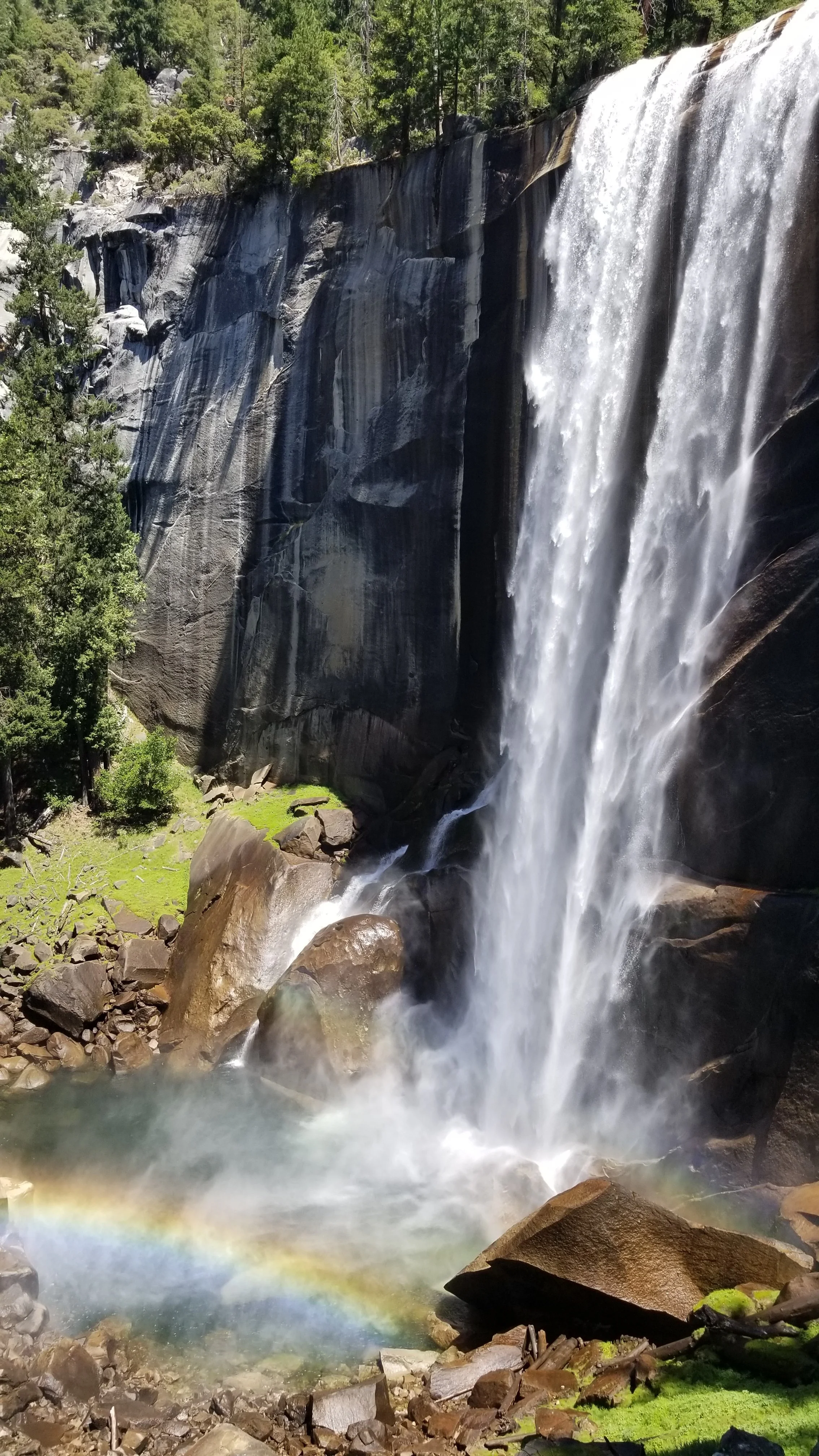 Vernal Falls in yosemite with a rainbow