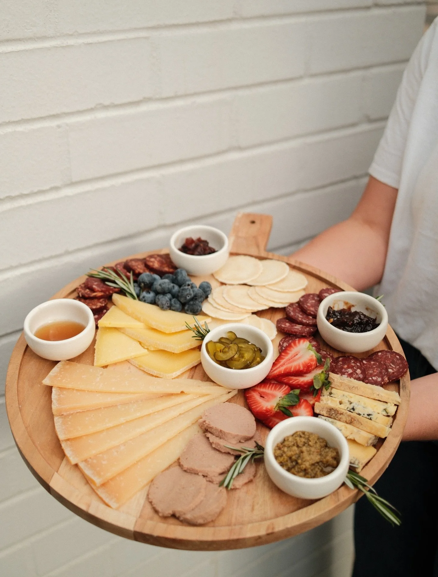 After-work plans? 🌞
Our Sundown sessions are calling.

Come join us this afternoon for live music &amp; a taste of our new Summer Afternoon Menu &mdash; starting with our All-Local Charcuterie Board made with Cambray cheeses, kangaroo &amp; emu chor