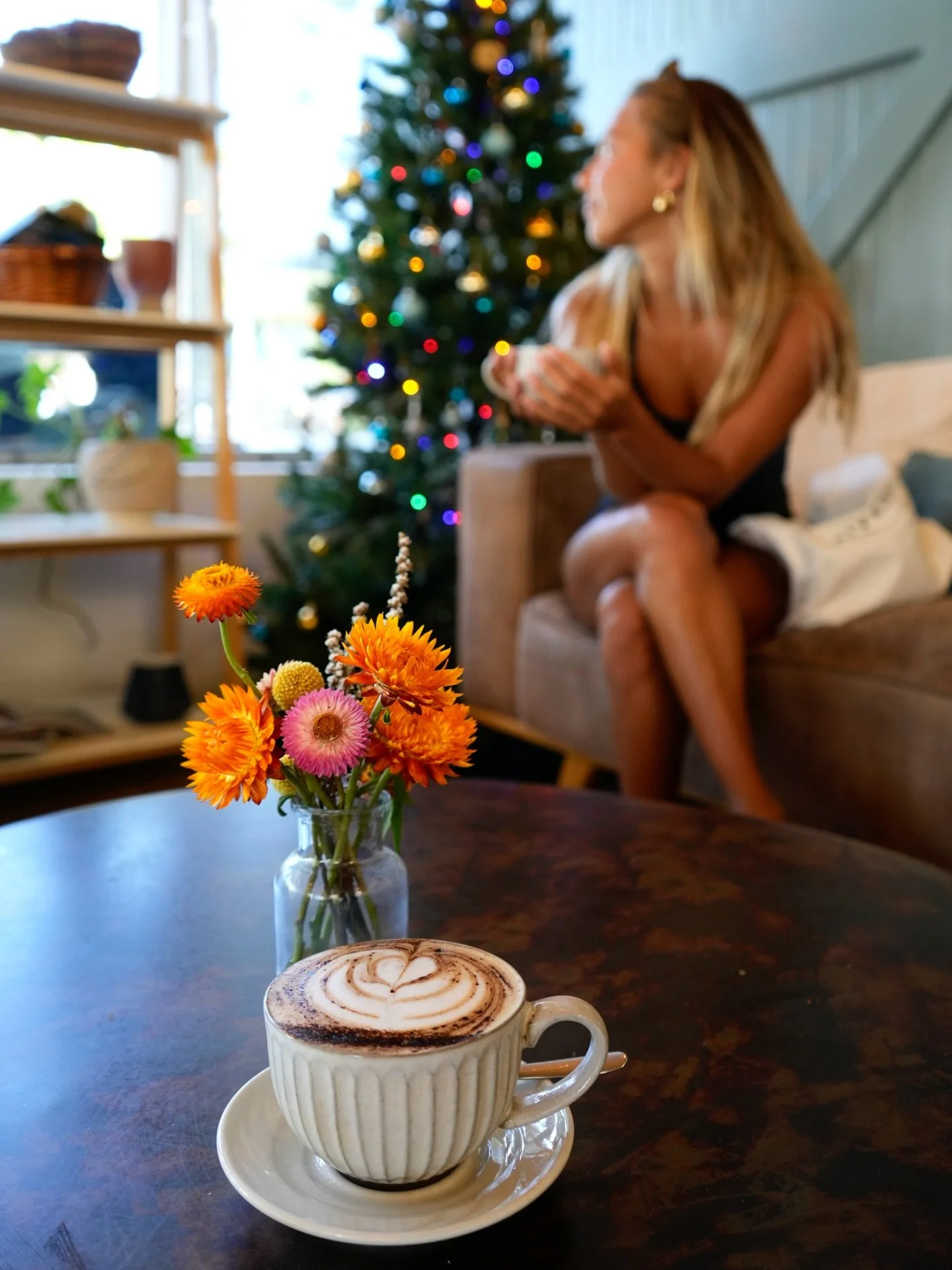 Merry Christmas!☀️🎅🏻🎄

We hope your day is filled with love, laughter, and of course&hellip; coffee ☕️

With love,
The Riversmith fam ✨