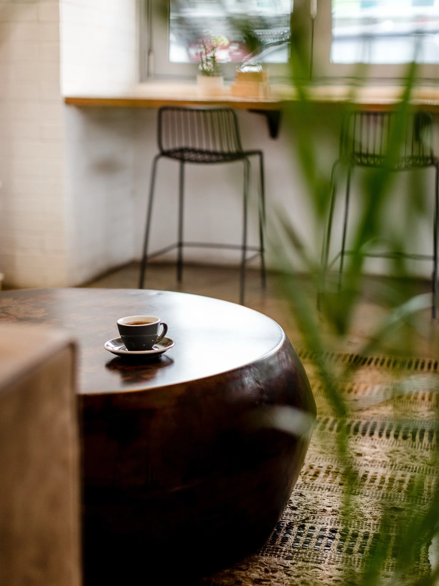 Busy week after New Year? Your perfect pause awaits at Riversmith.🌿

Stop by and take a moment for yourself ~ your favourite coffee is waiting&hellip; ☕️
.
.
.
#MargaretRiverBrunch #MargsBrunch #MargaretRiverCafes #BestBrunchMargs #flowersmargaretri