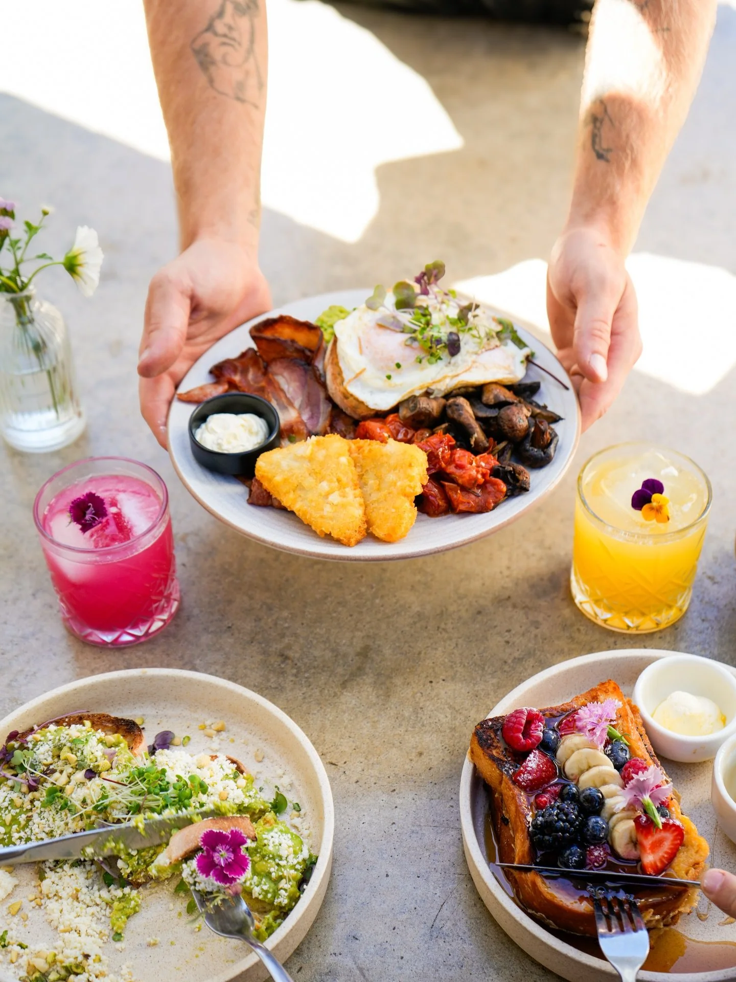 The Smash Avocado, French Toast and the Riversmith Big Breakfast... Three good reasons to join us for breakfast or brunch!🌞

Fresh, seasonal ingredients on every plate, enjoyed on our sunny terrace.

Your table is waiting...