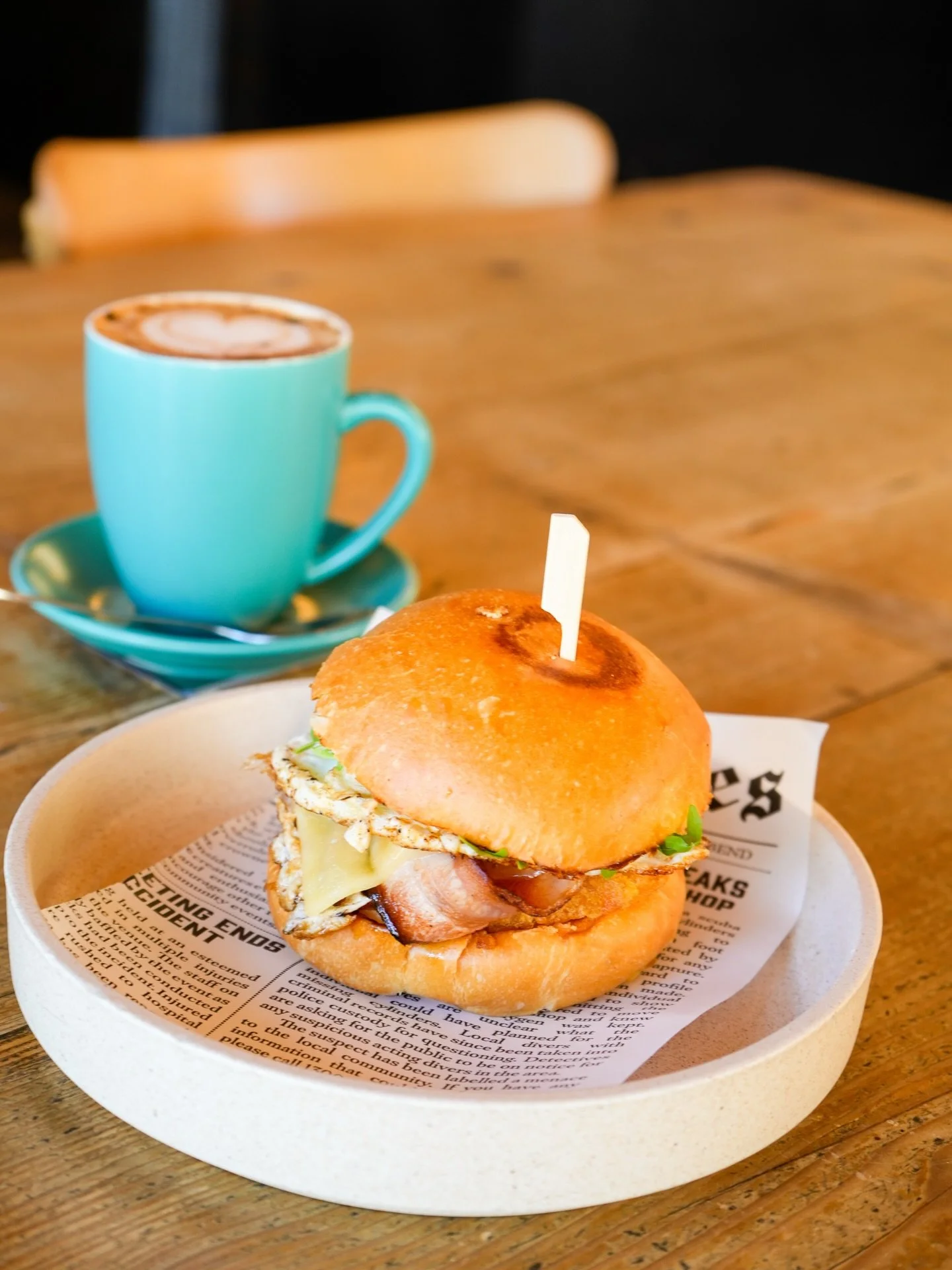 Cold outside? Layer up &amp; come see us ~ the breakfast burger &amp; a coffee will do the rest! 🌸☕️

come say hi ~ see you at Riversmith! ✌🏻
.
.
.
#MargaretRiverBrunch #BestBrunchMargs #BrunchSpotsMargaretRiver