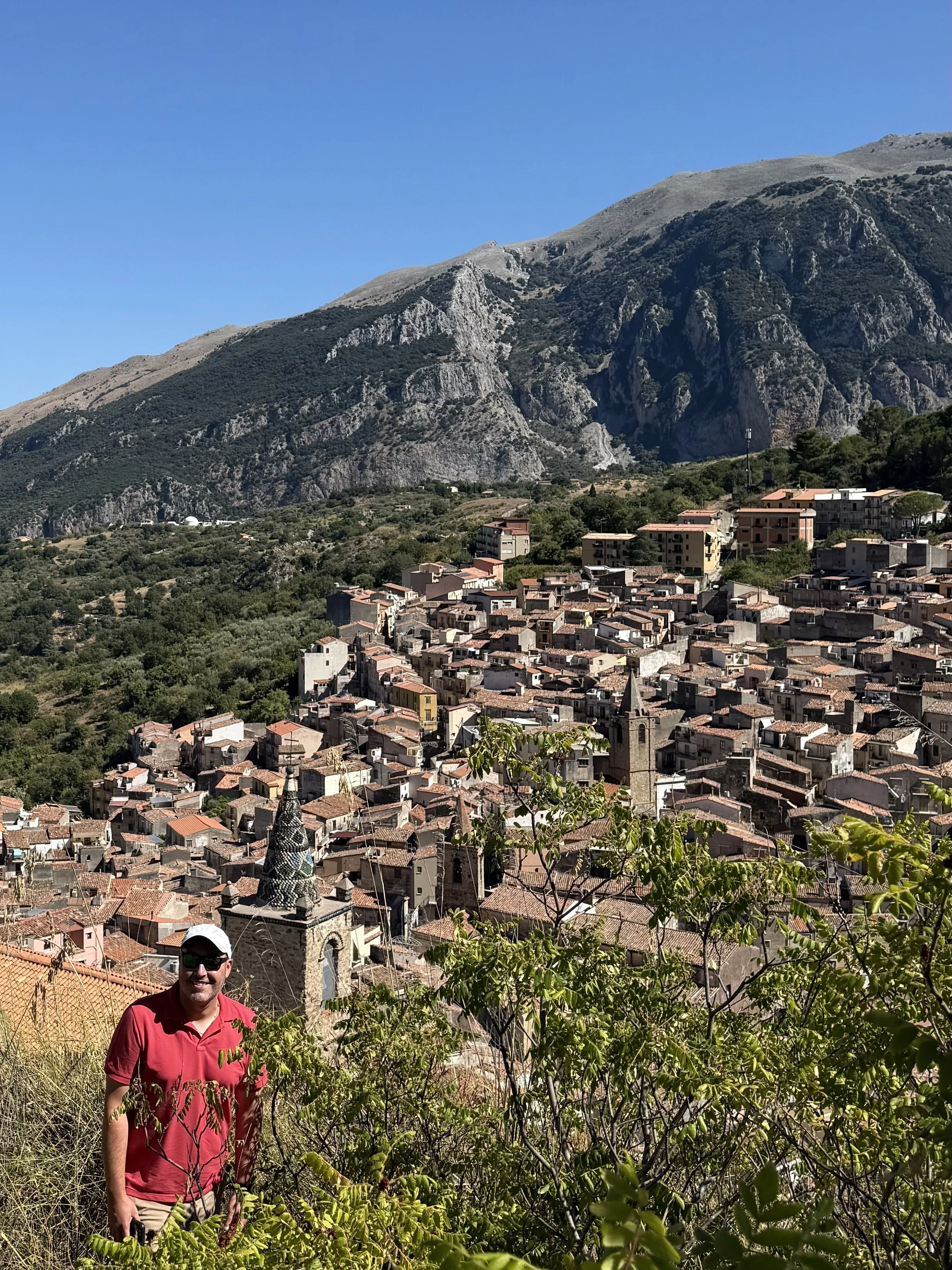 Dave Cardella in nearby Isnello