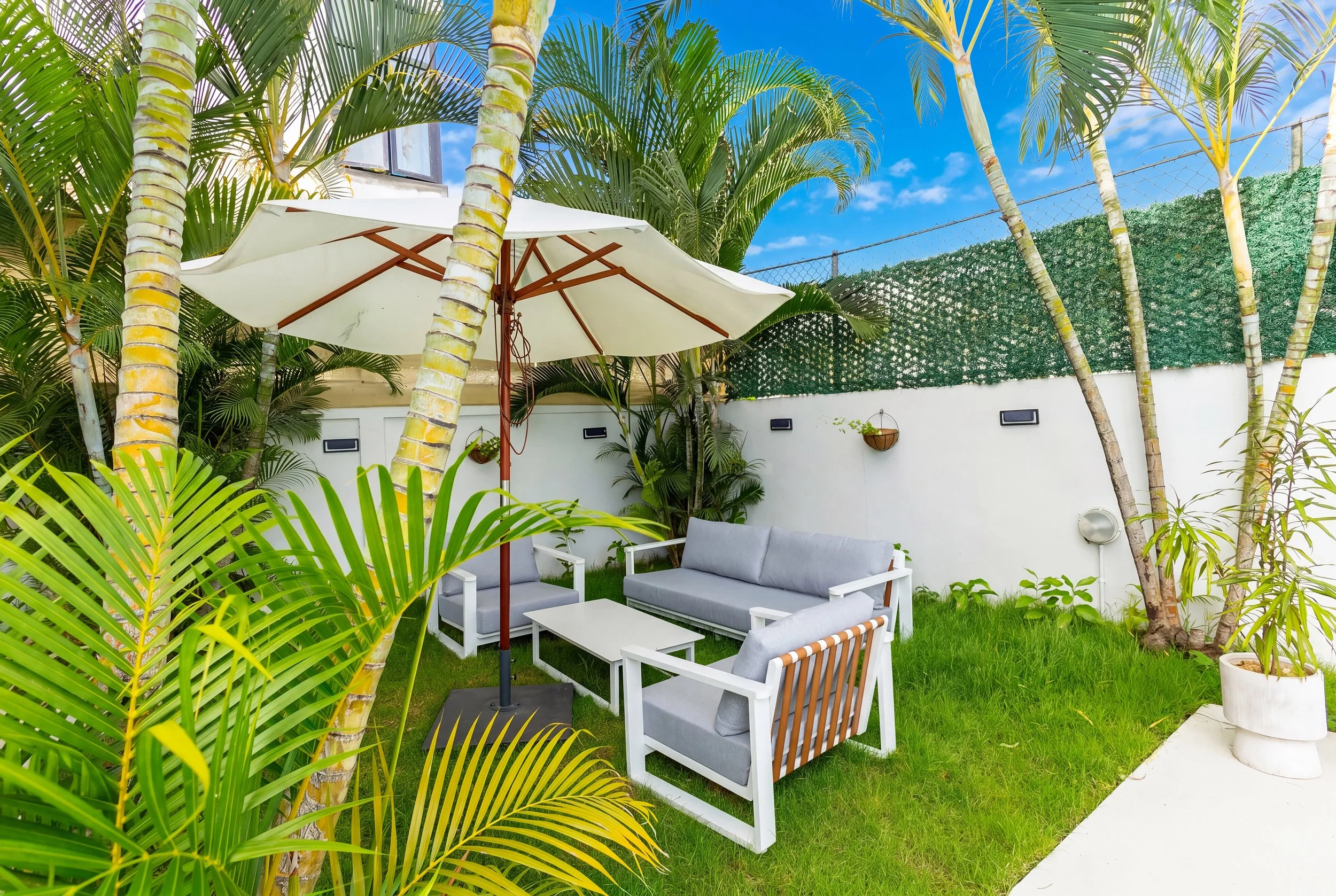 PEREYBERE VILLA-11 copy.jpg
