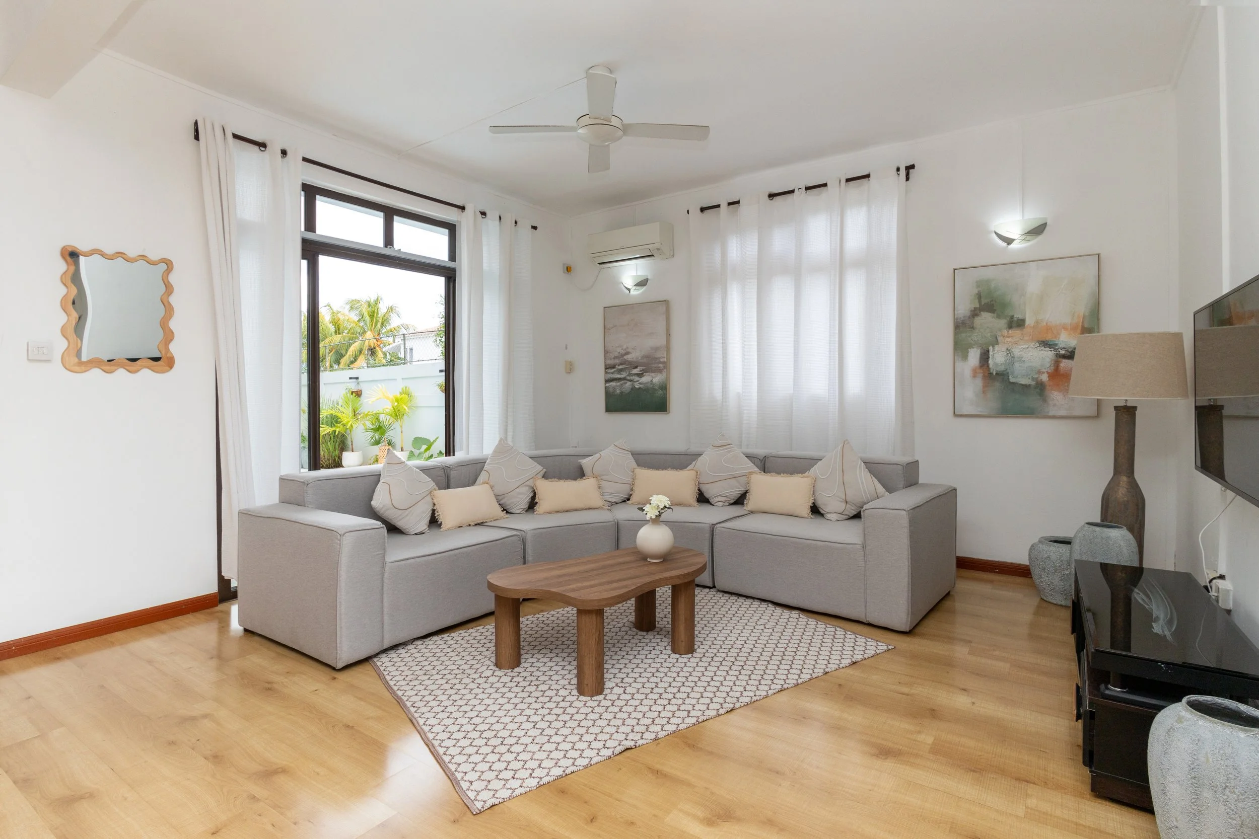 PEREYBERE VILLA-35.jpg