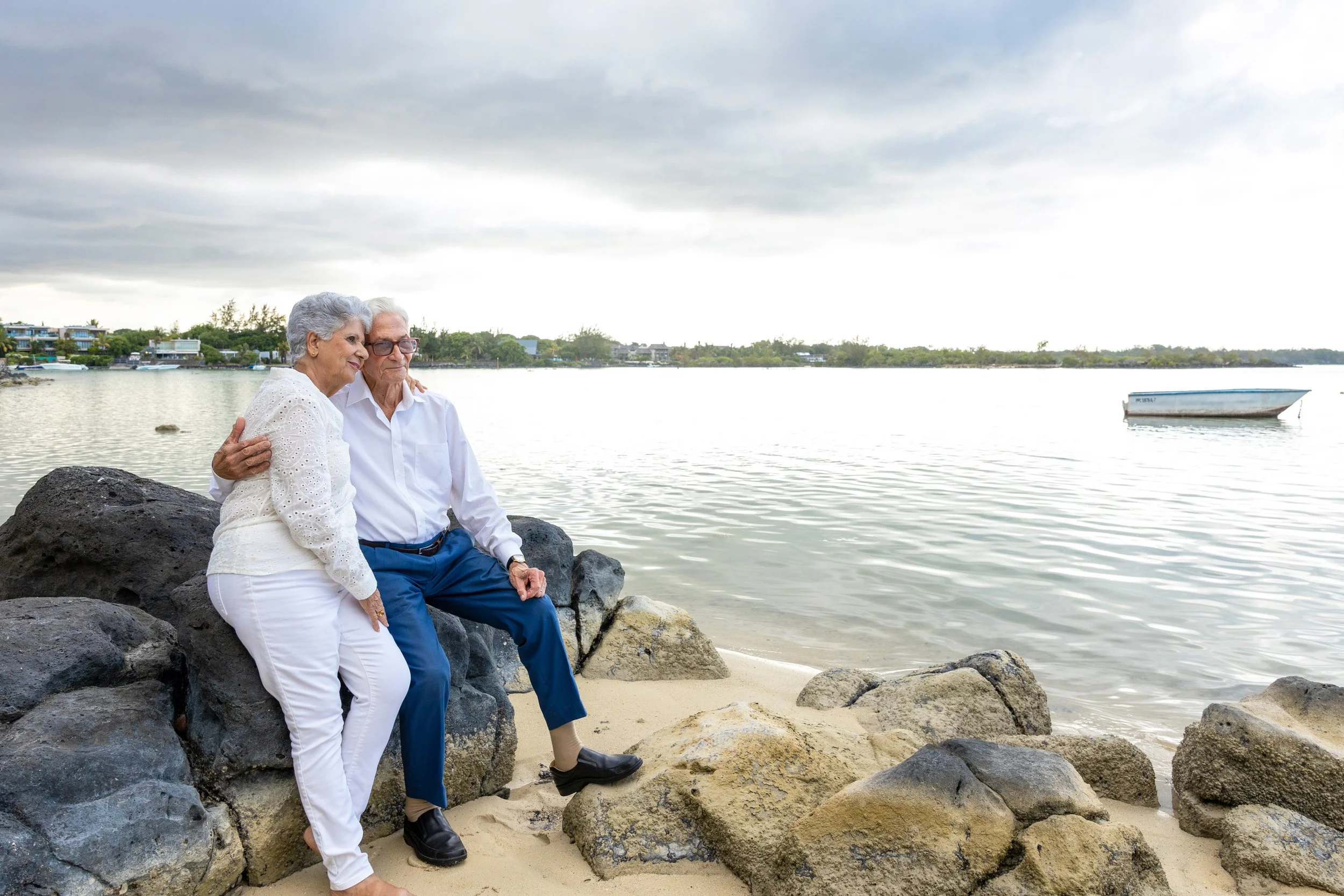 COUPLE 2025-37.jpg