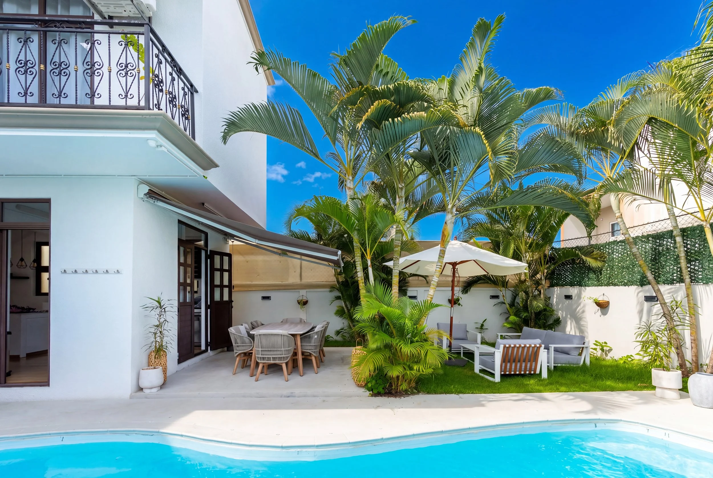 PEREYBERE VILLA-4 copy.jpg