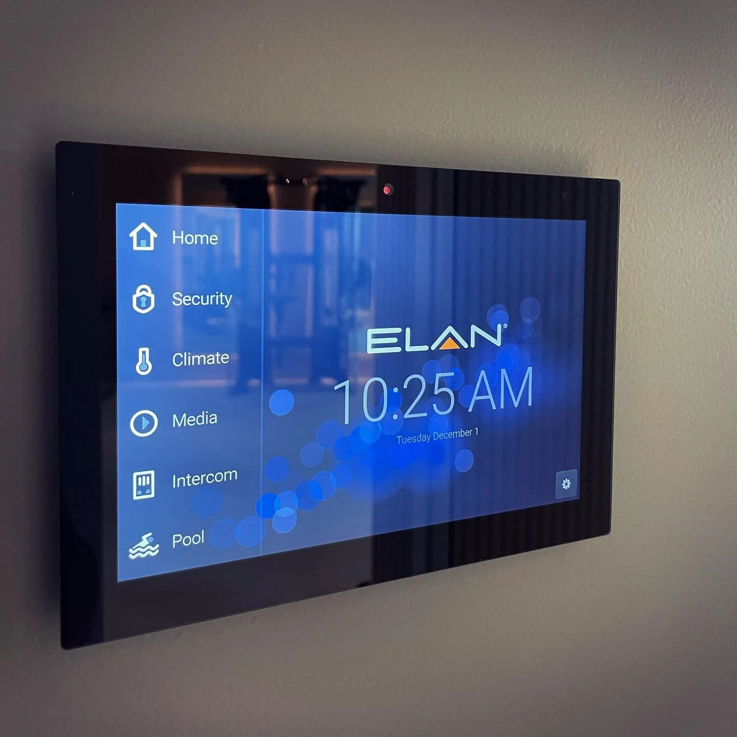 The latest control devices we’re currently installing, allowing full control of your home when home or away😍🎄🎉💦
