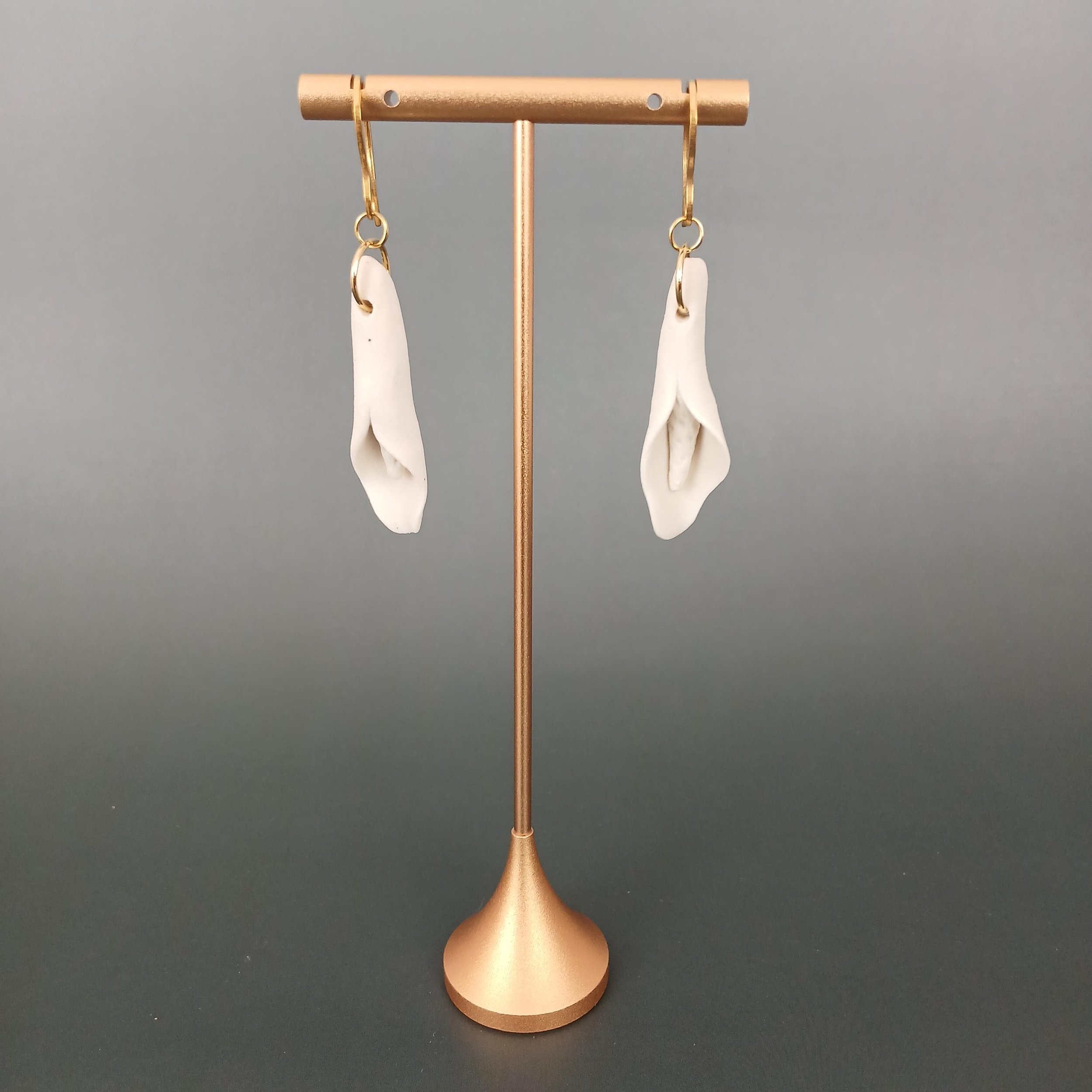 Hotson_Lauren_Porcelain_earrings_No.3_2025_4.jpg