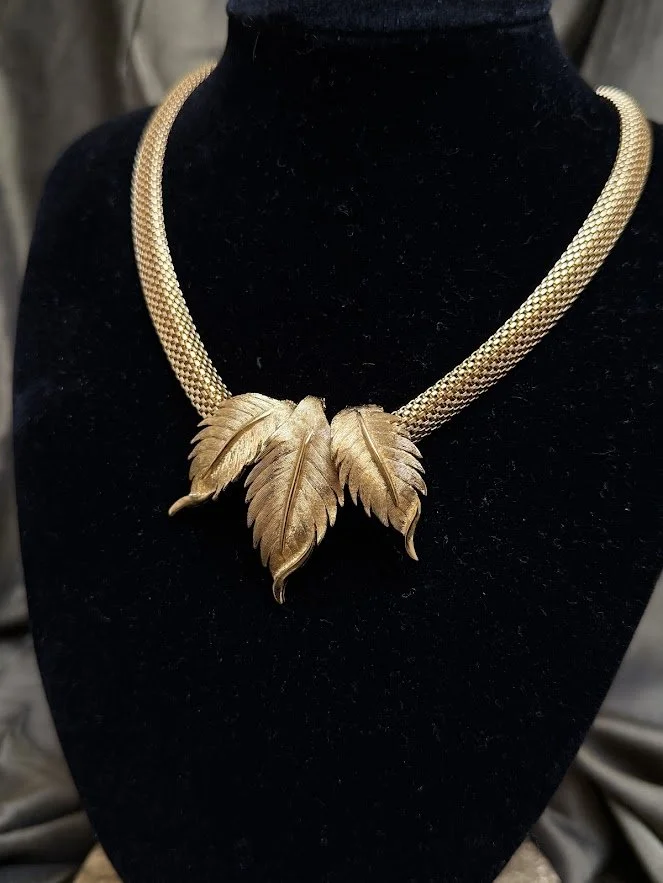 Vintage Gold-Toned Triple Leaf Necklace