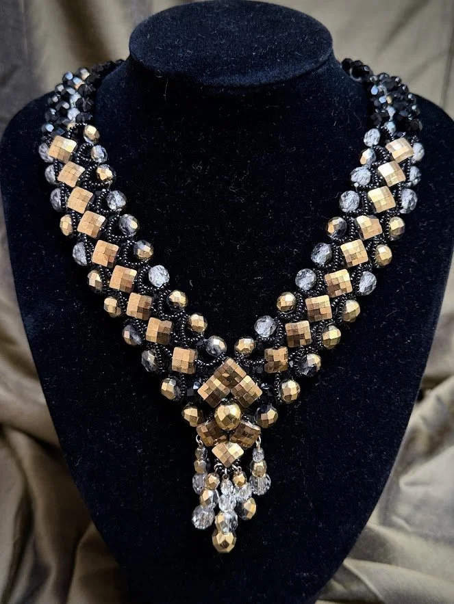 Golden V-Bead Statement Necklace – Vintage 1980s Runway Style