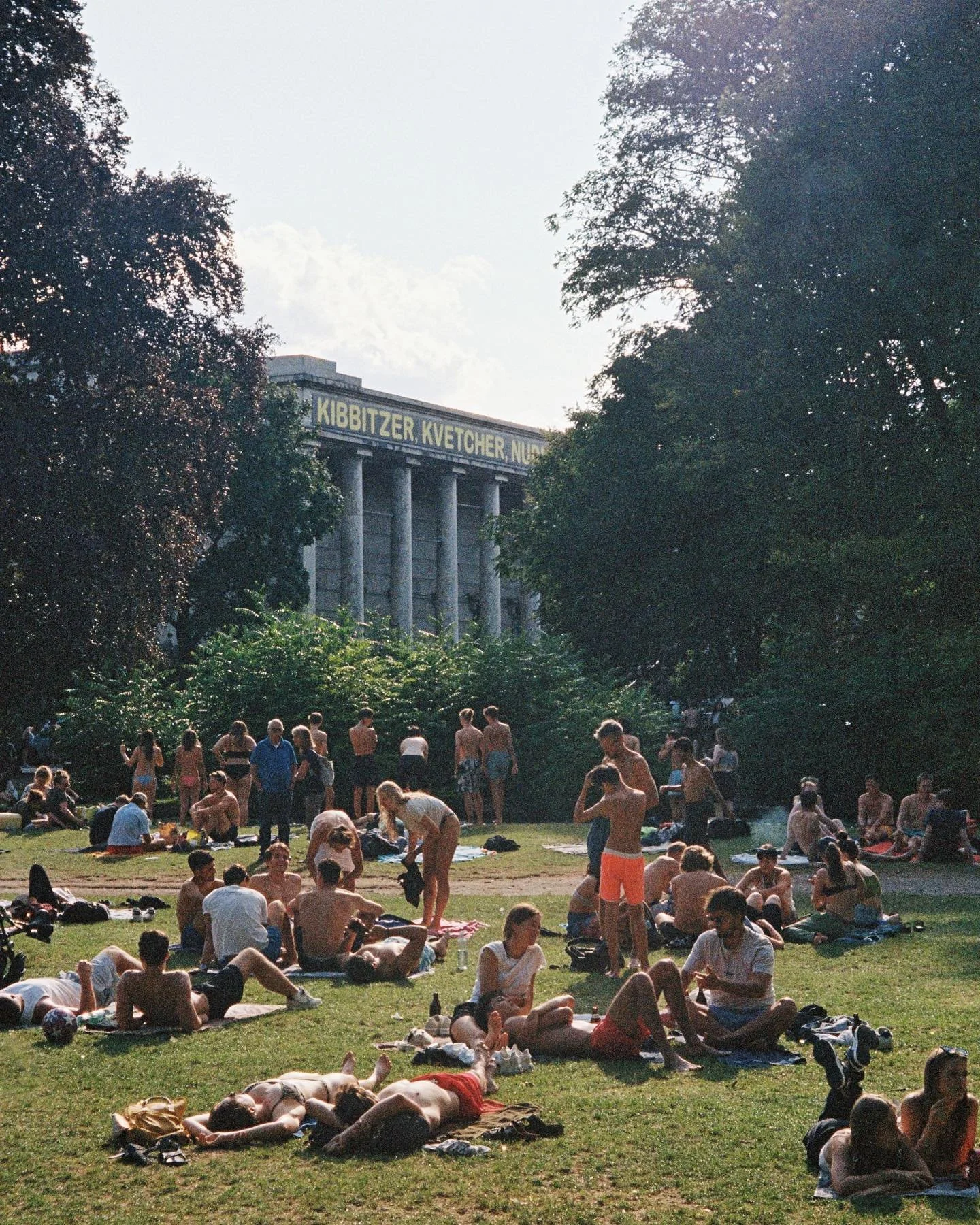 Woodstock vibes in Munich. Scan and dev @silverhalidestudios