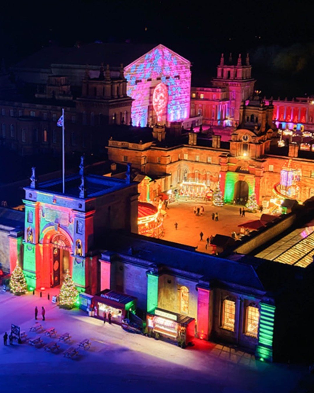 Thinking of a festive break? The Cotswolds truly comes alive in December - and Willowbrook sits right in the heart of it.

There are some magical things to experience nearby this season, including Blenheim Palace (15 mins)
Running from Friday 14th No