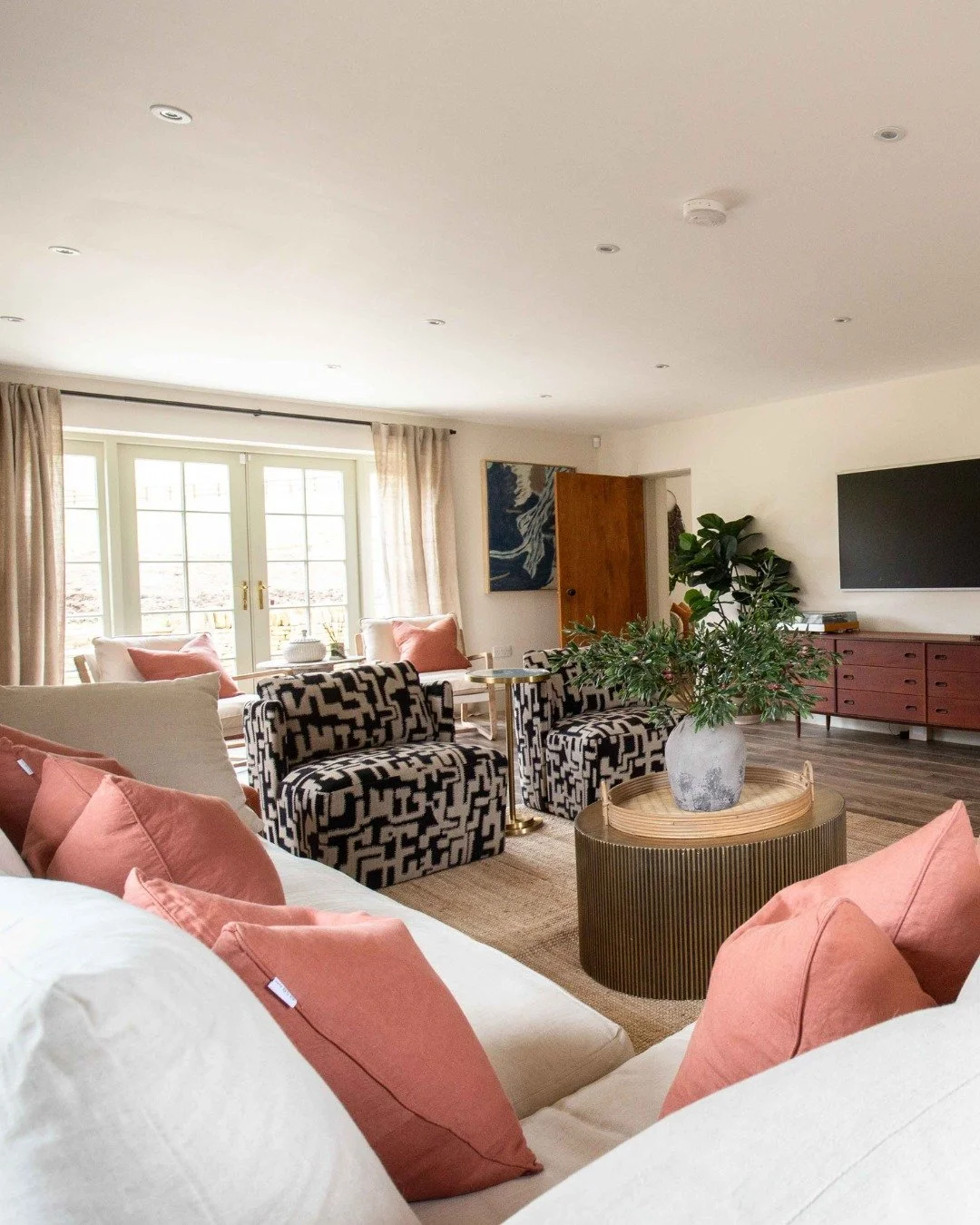 The Cotswolds in winter has a magic all of its own.

Frosted fields, peaceful footpaths, crackling fires and cosy pubs - without the crowds. It&rsquo;s the season for long walks followed by warm kitchens, good food and relaxed evenings together.
