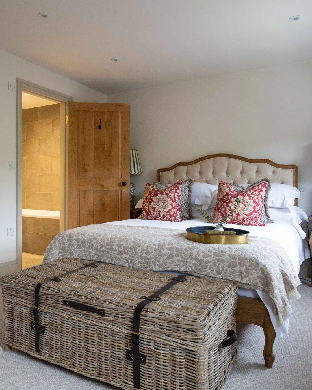 Rest comes easy at Willowbrook!

Each of the five bedrooms has been thoughtfully designed with plush bedding, blackout blinds and calming interiors. Four bedrooms have their own en suites, and the fifth has a private bathroom just down the hallway 