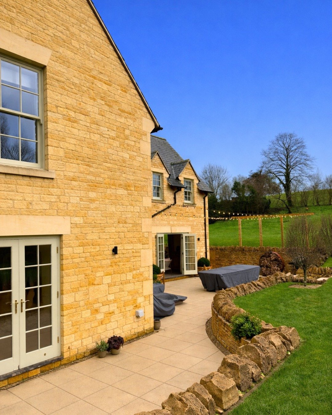 Welcome to Willowbrook House - your countryside escape in the heart of the Cotswolds. Tucked away in the peaceful hamlet of Radford, surrounded by rolling hills and golden fields, it&rsquo;s the perfect place to slow down, reconnect and make memories