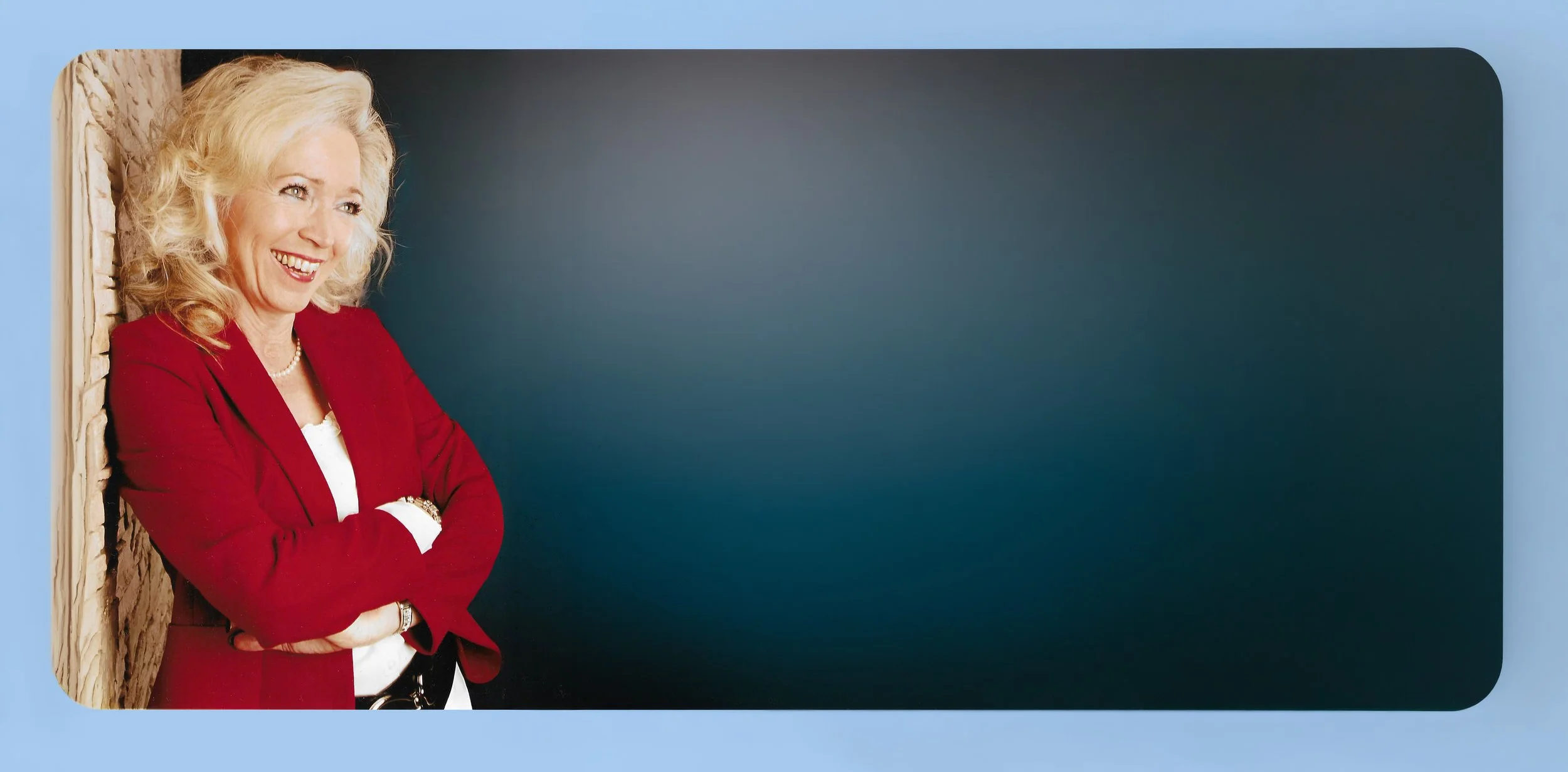 Freie Rednerin Angela Günther aus Kiel – persönlich, herzlich und professionell für Freie Trauungen, Kinderwillkommensfeste und Trauerfeiern in Schleswig-Holstein.