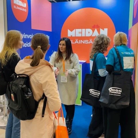 Ensimm&auml;inen kerta El&auml;inl&auml;&auml;k&auml;rip&auml;ivill&auml; &ndash; todella l&auml;mmin vastaanotto ja t&auml;rkeit&auml; keskusteluja.

Oli arvokasta kohdata ammattilaisia, jotka n&auml;kev&auml;t el&auml;inl&auml;&auml;kint&auml;&auml