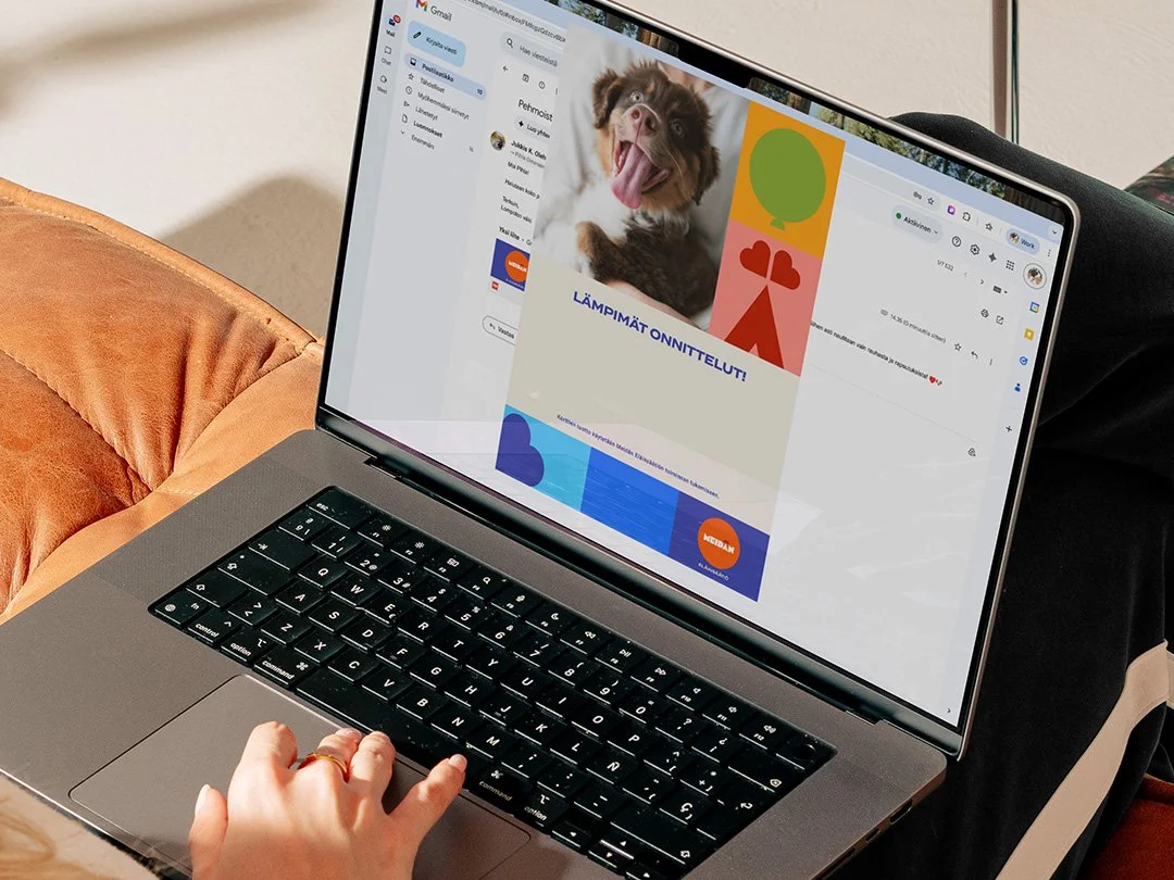 Meidan_onnittelu-Laptop_1_koira.jpg