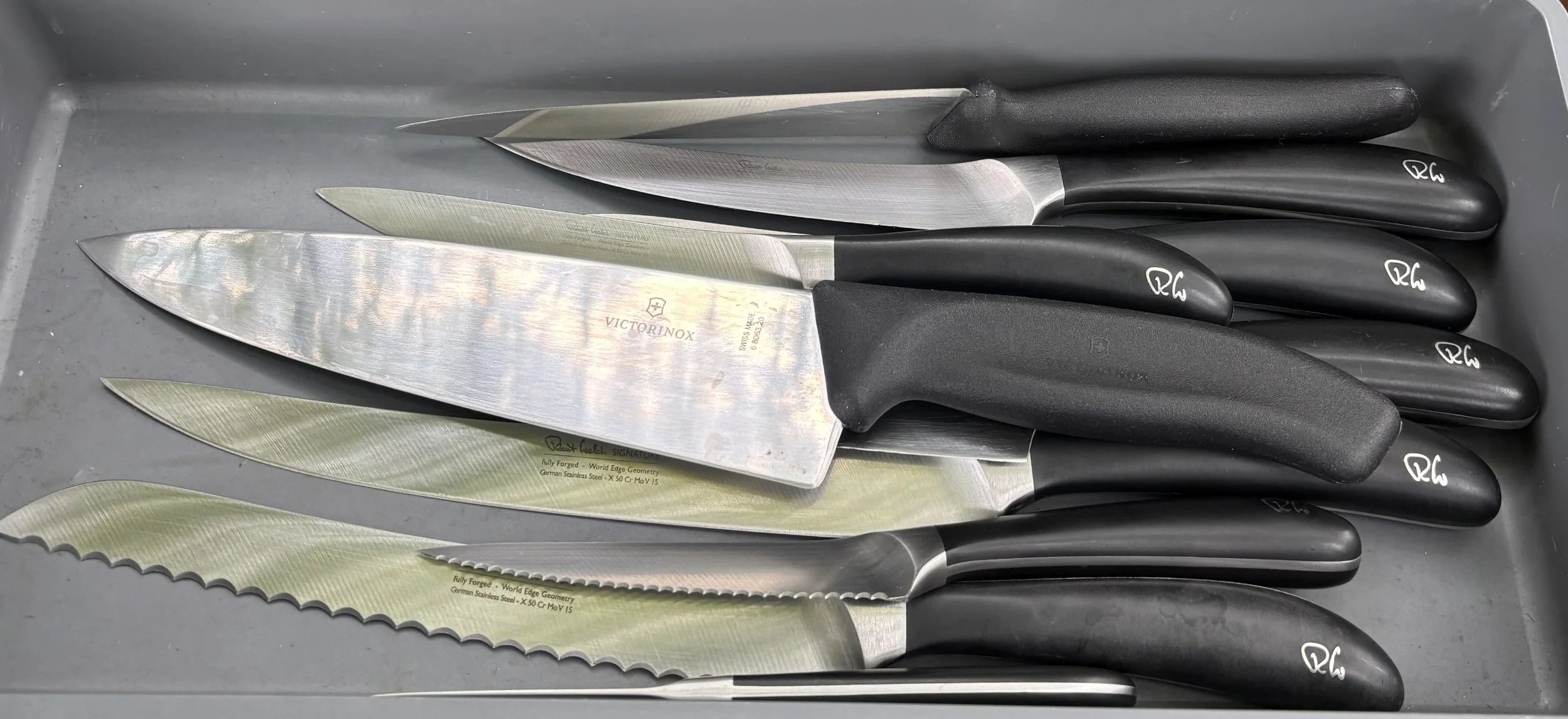bunchofknives.jpg
