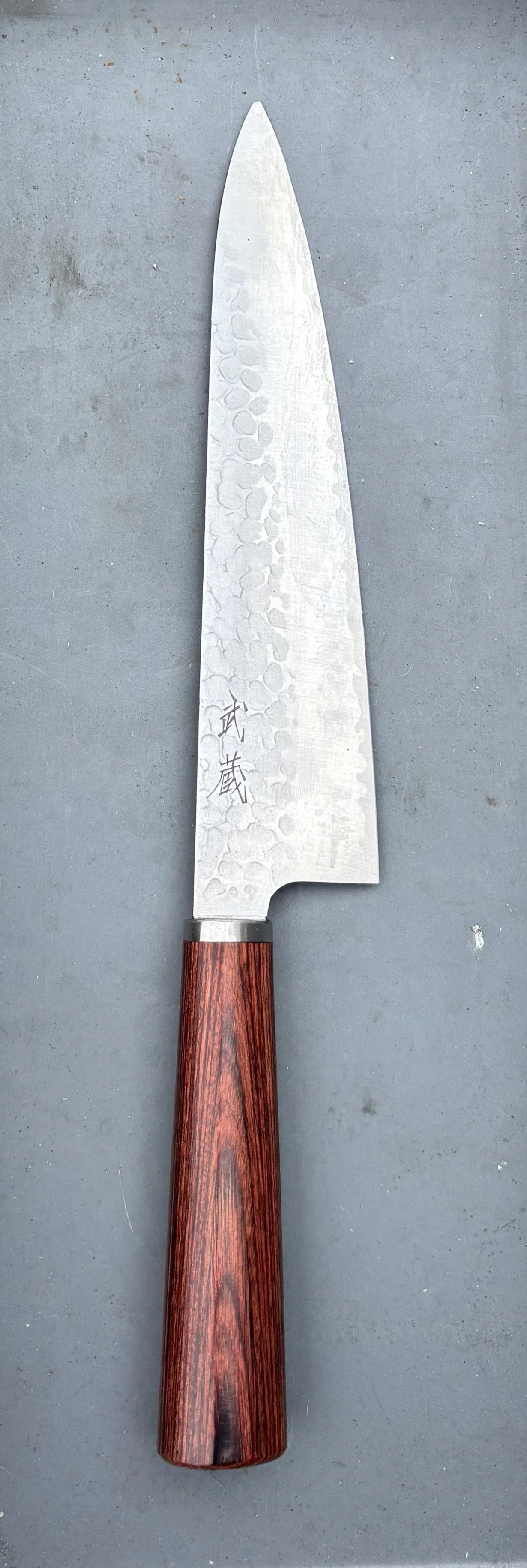 1knife.jpg