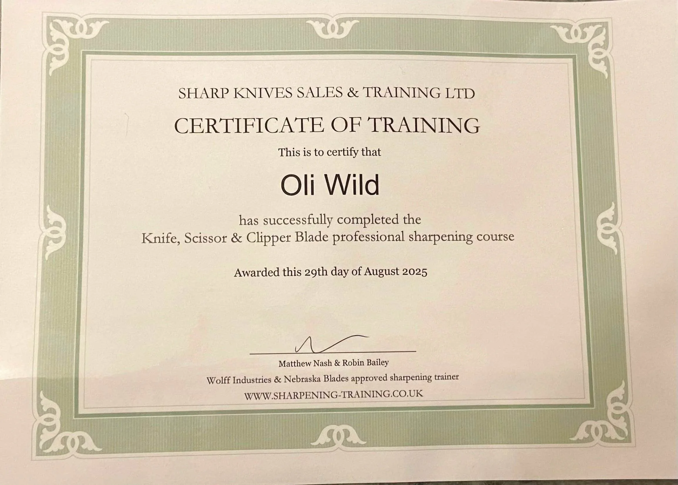 Oli Wild professional knife, scissor and clipper sharpening certificate