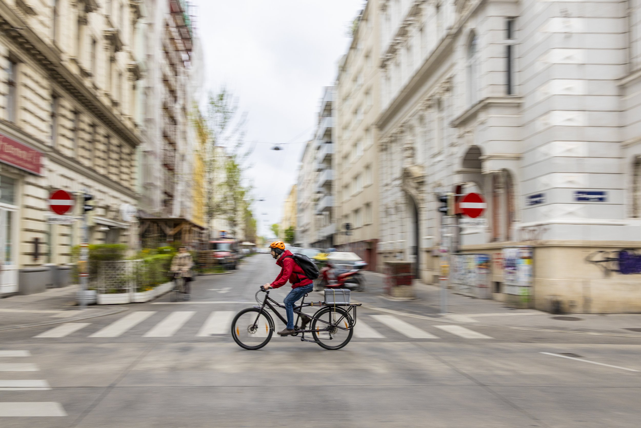 VIE_cycling_0425_01.jpg