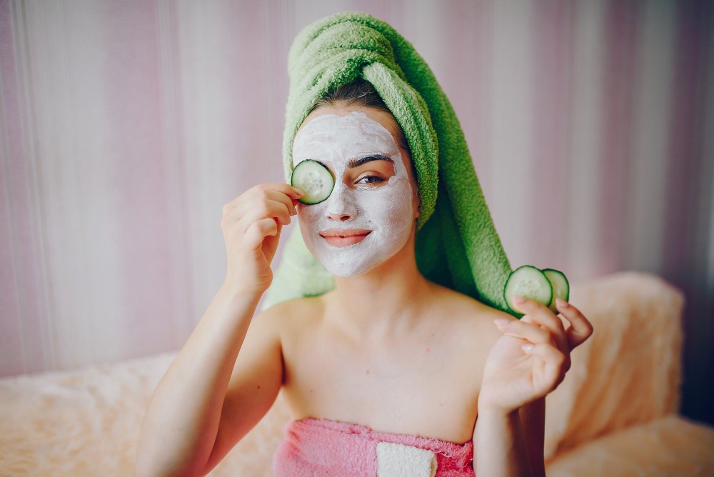Pet 100% naravnih hranilnih mask za obraz