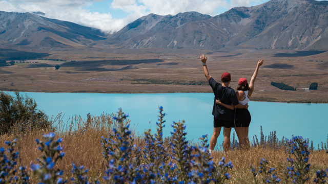 Travel content creation capturing group travel experiences
