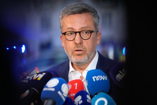 Lisbon Mayor.jpg