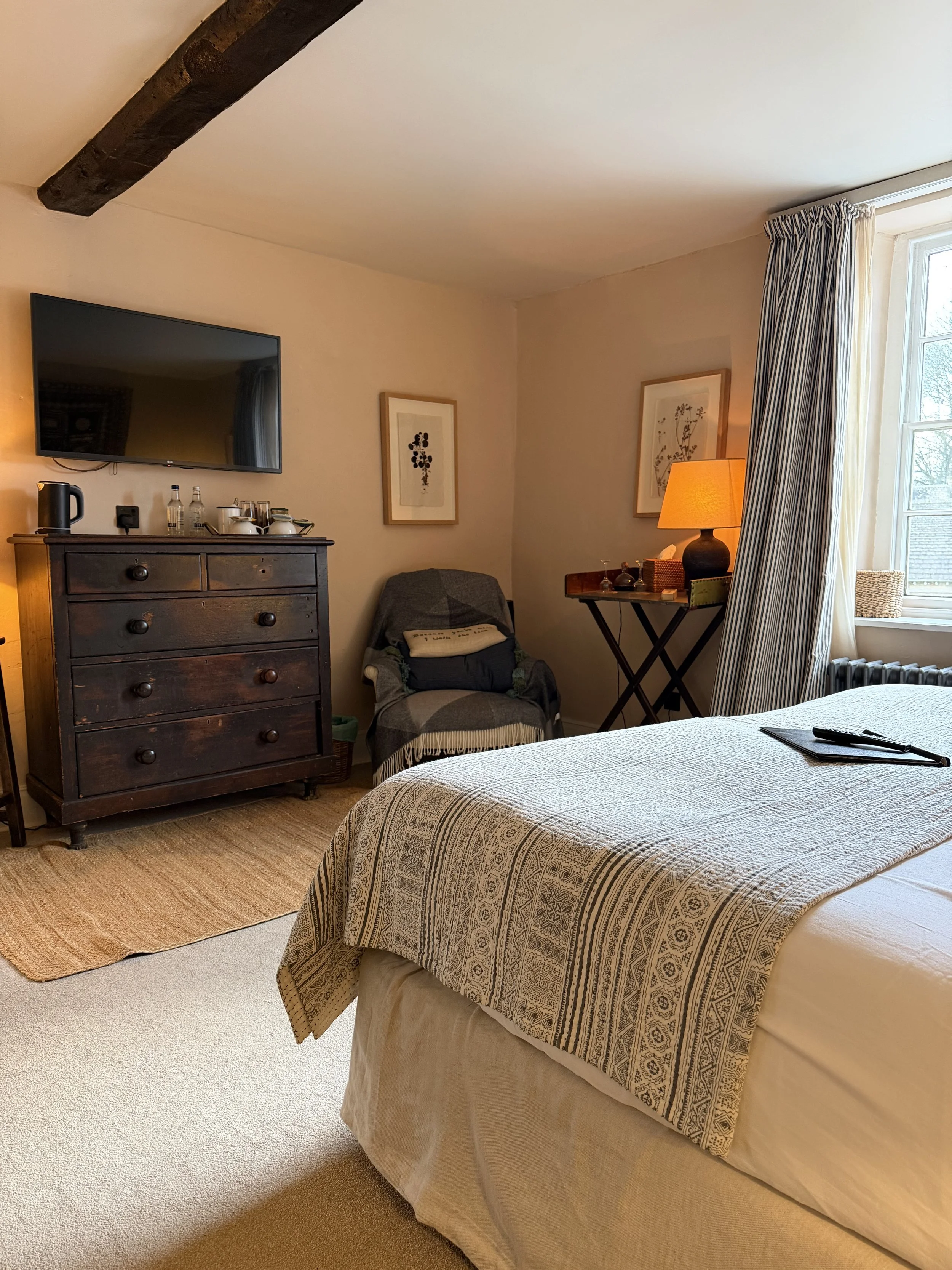 Content creation for boutique pub in The Cotswolds
