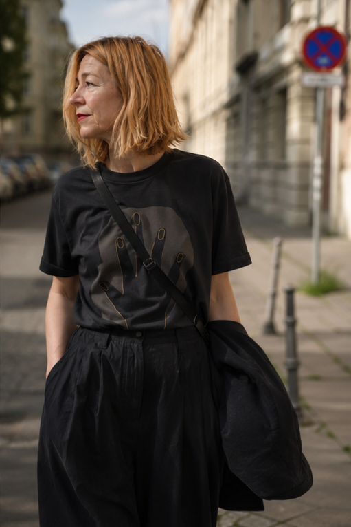 Christine Philipp Art t shirt Double Imprint sight seeing.png