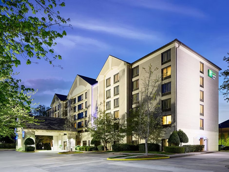 Holiday Inn Express &amp; Suites Alpharetta – Windward Parkway