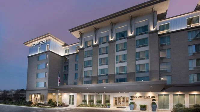 Courtyard Atlanta Alpharetta/Avalon Area