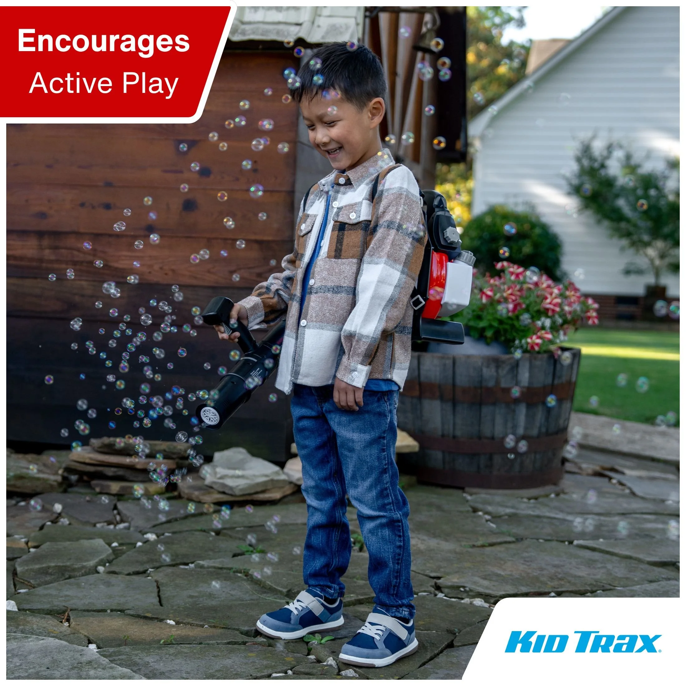 KidTrax_BackpackBlower.3.jpg