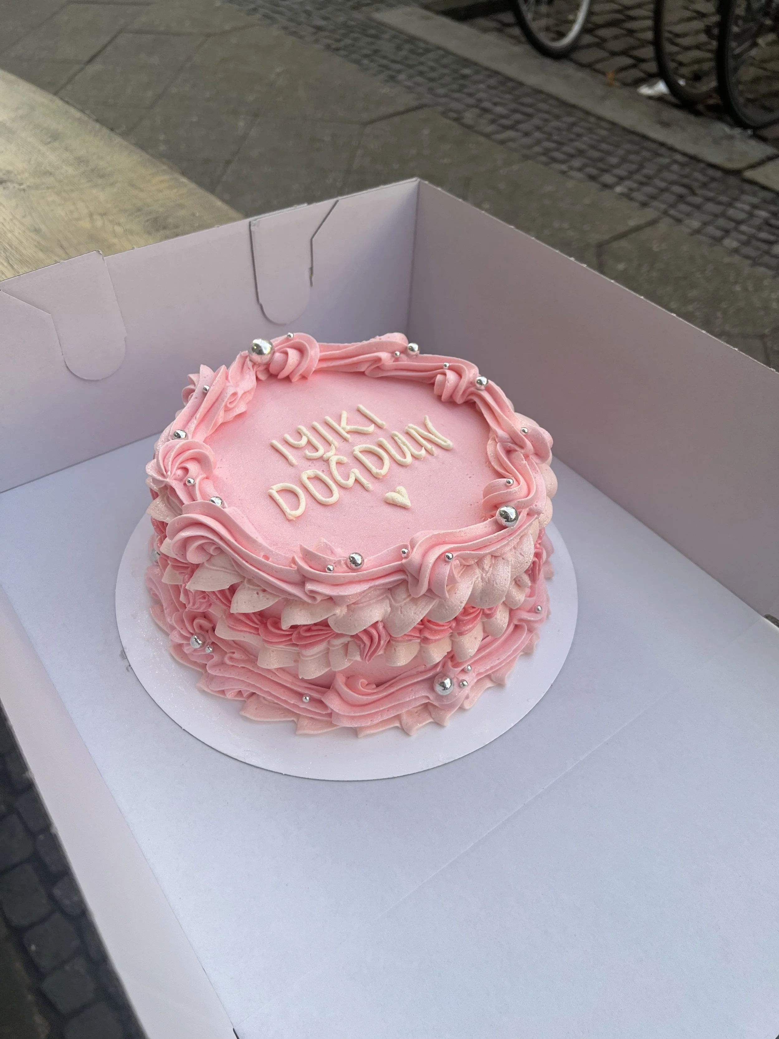 custome cake.jpg