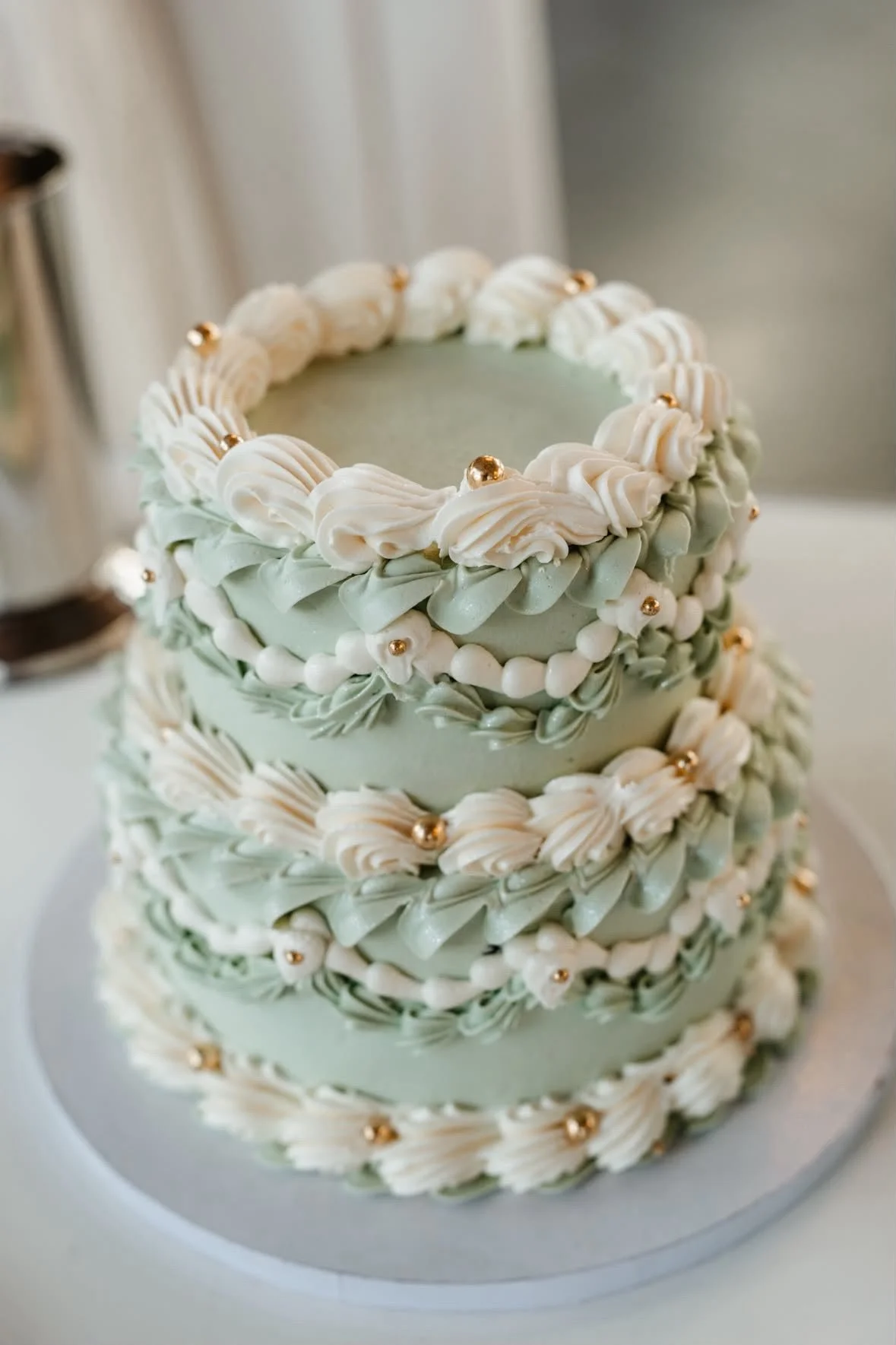 baby blue wedding cake .JPG