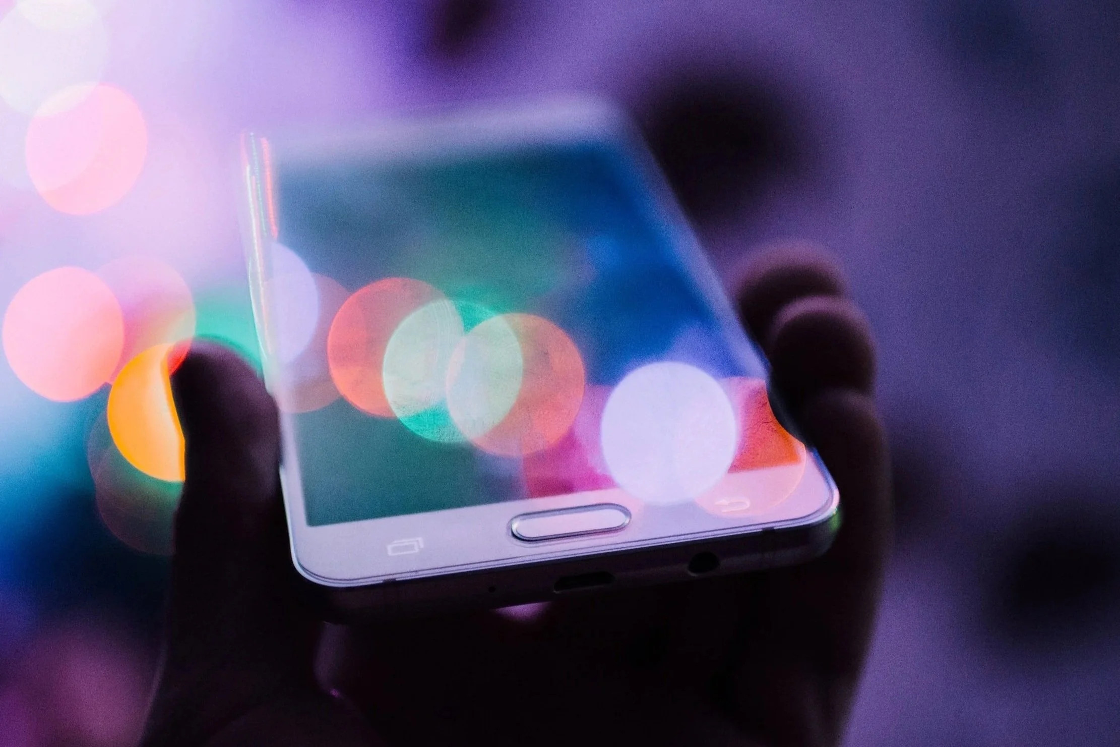 Pros and Cons of Leasing Mobile Phones</span>