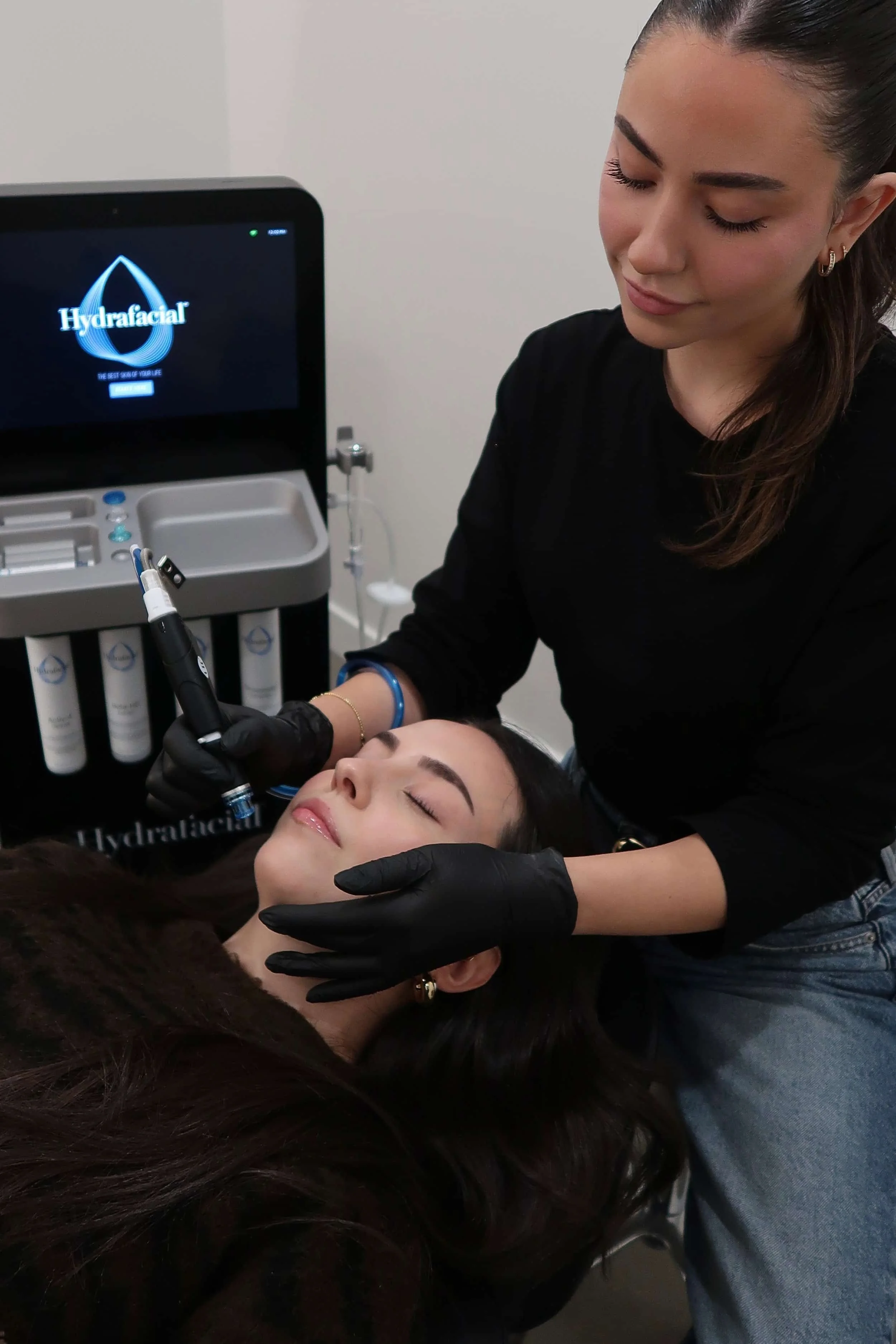 Hydrafacial in Beaverton, OR Medical-grade hydration. Instant glow. Zero downtime.