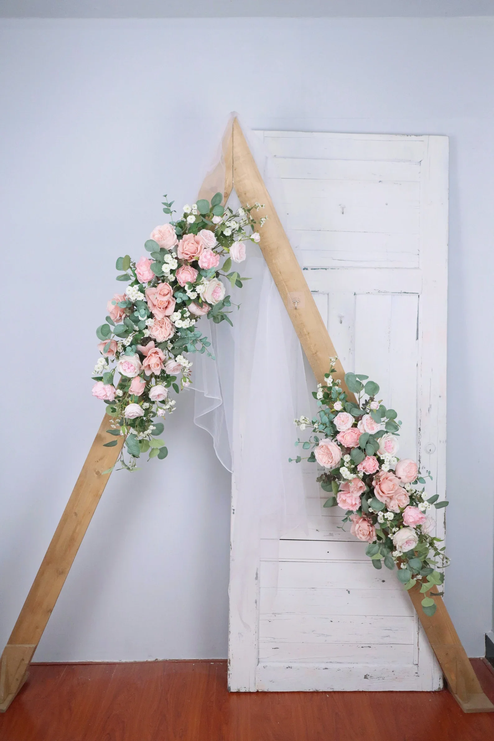 Wedding arch2.webp