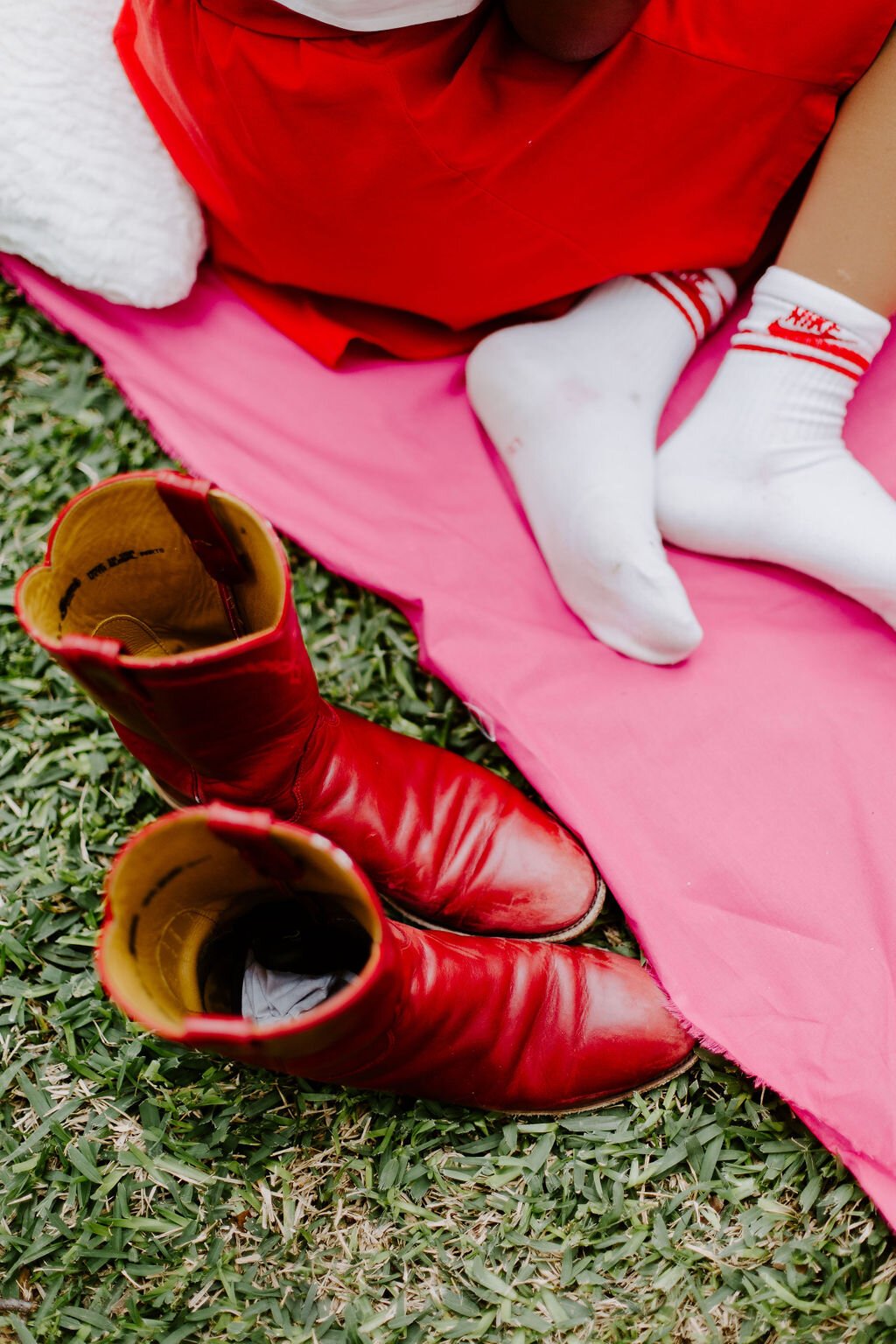 BohoGraduationTea-BootsAndFriends-StampedPaperCo.jpg